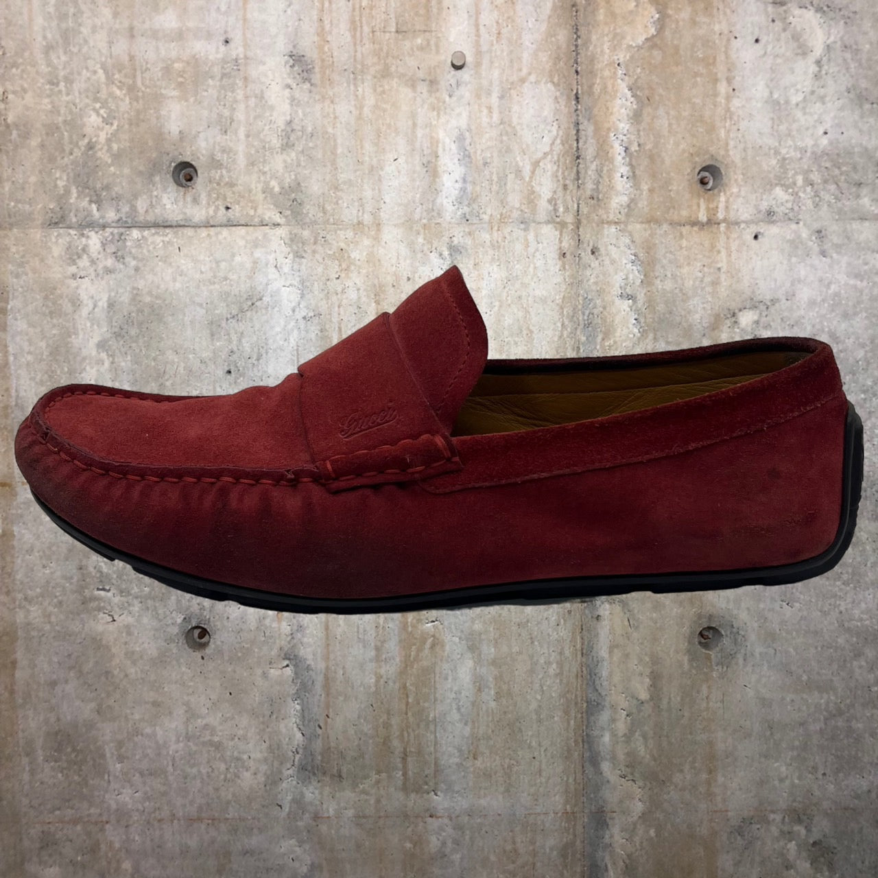 GUCCI(グッチ) スウェードドライビングローファー 表記なし(27cm程度) レッド