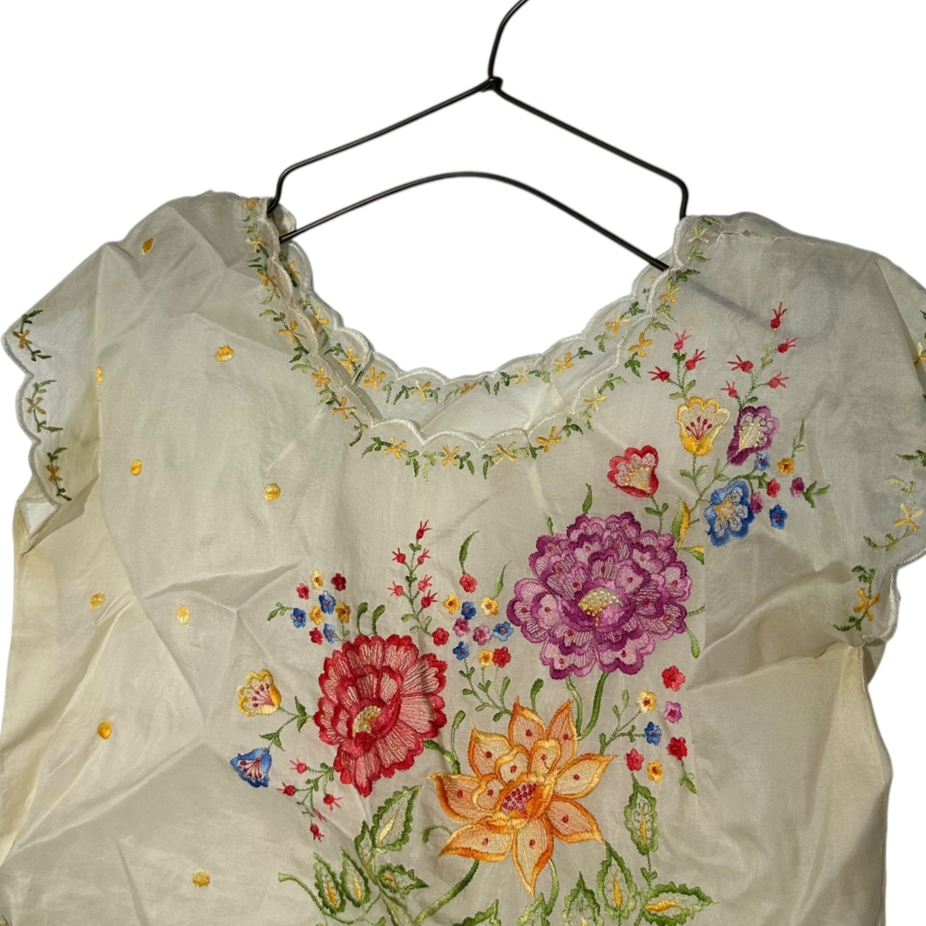 VINTAGE(ヴィンテージ) 70's~ flower embroidery short tops フラワー刺繍のフリル袖トップス ベスト M~L程度 ベージュ×マルチカラー