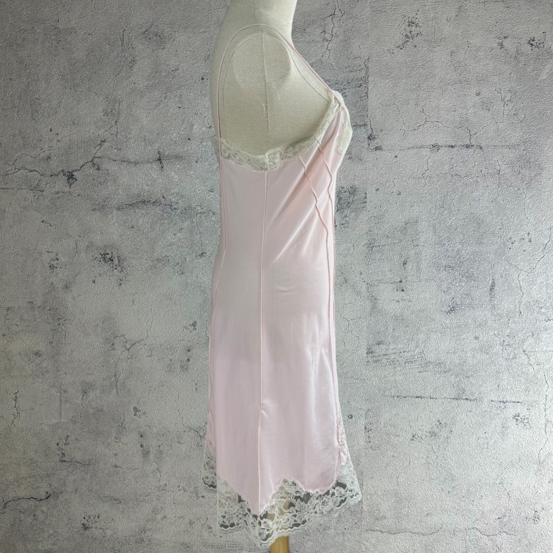 Euro vintage(ヨーロッパヴィンテージ) Dream_pale tone dolly camisole ペールピンクのレース ランジェリーキャミソール 表記無し(Mサイズ程度) ペールピンク