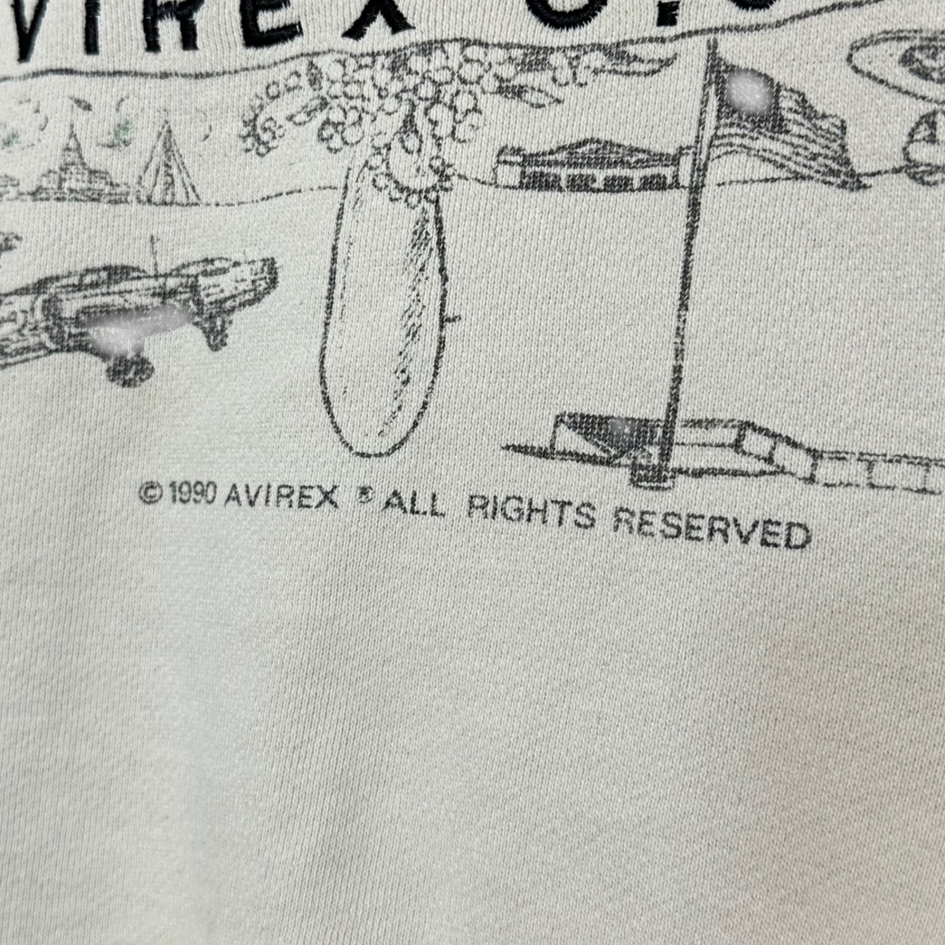 AVIREX(アヴィレックス) 1990 © ALL RIGHTS RESERVED embroidery print sweatshirts 刺繍 プリント スウェット B415-290-5884 L ホワイト 薔薇 飛行機 ロゴ 1990