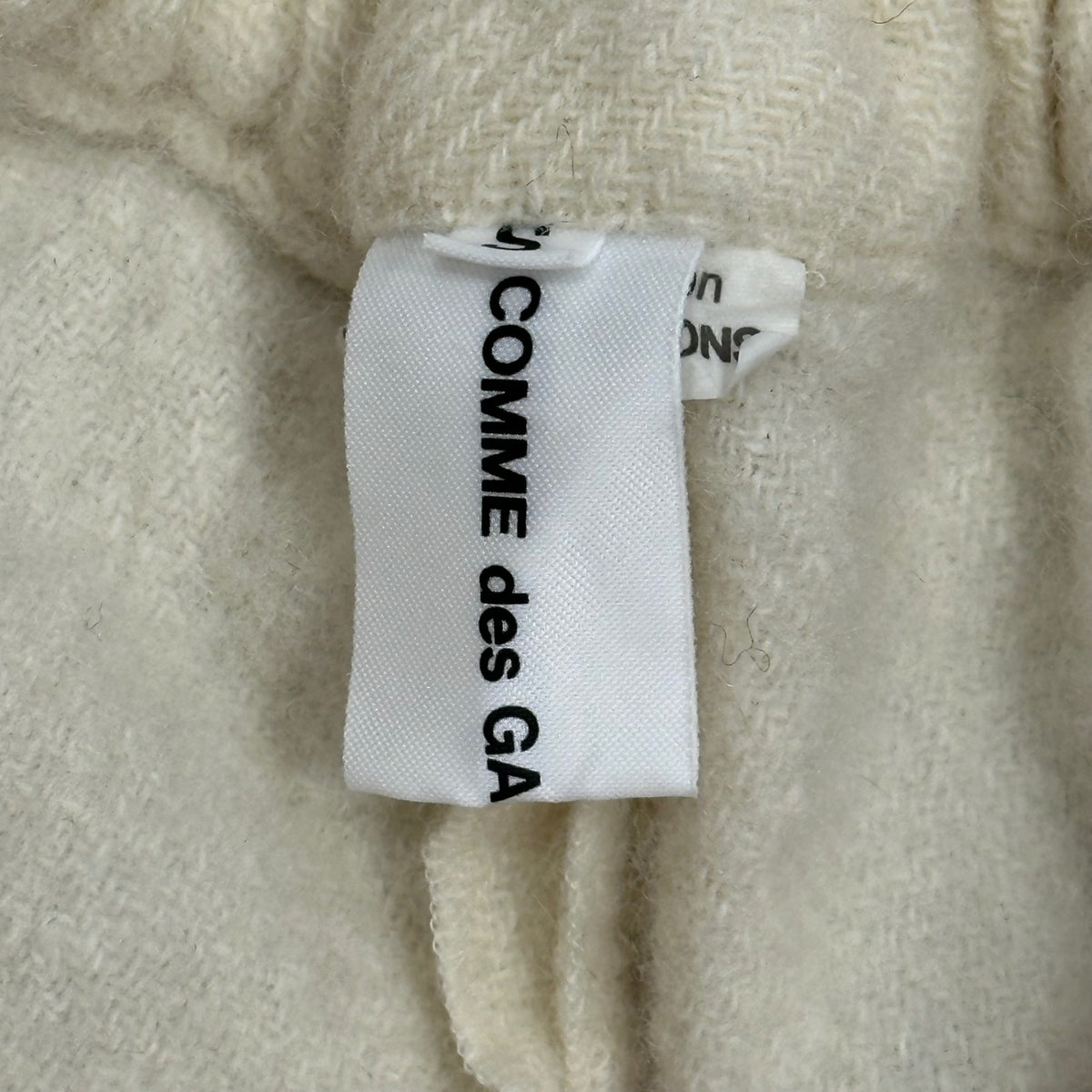 COMME des GARCONS GIRL(コムデギャルソンガール) 2025AW Milled wool cropped pants ウール縮絨 クロップド パンツ NP-P006 S ホワイト AD2025