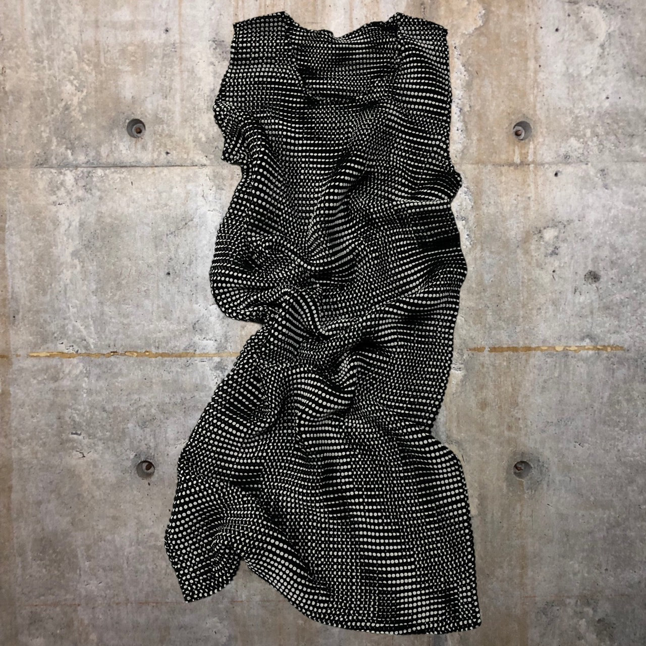 ISSEY MIYAKE(イッセイミヤケ) 90's dot pattern pleated sleeveless ...