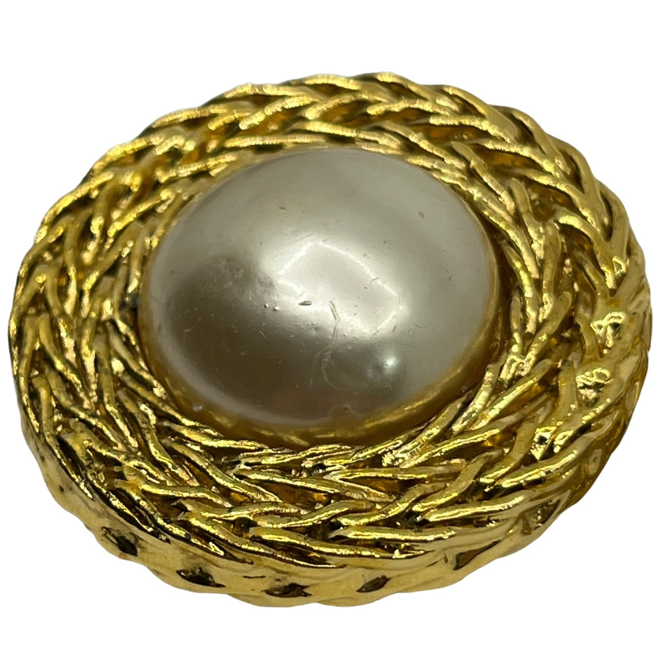 CHANEL(シャネル) 1990's vintage pearl gold earrings/ヴィンテージビッグパールゴールドイヤリング ゴールド 刻印2 5 ヴィクトワール・ドゥ・カステラーヌののデザイン