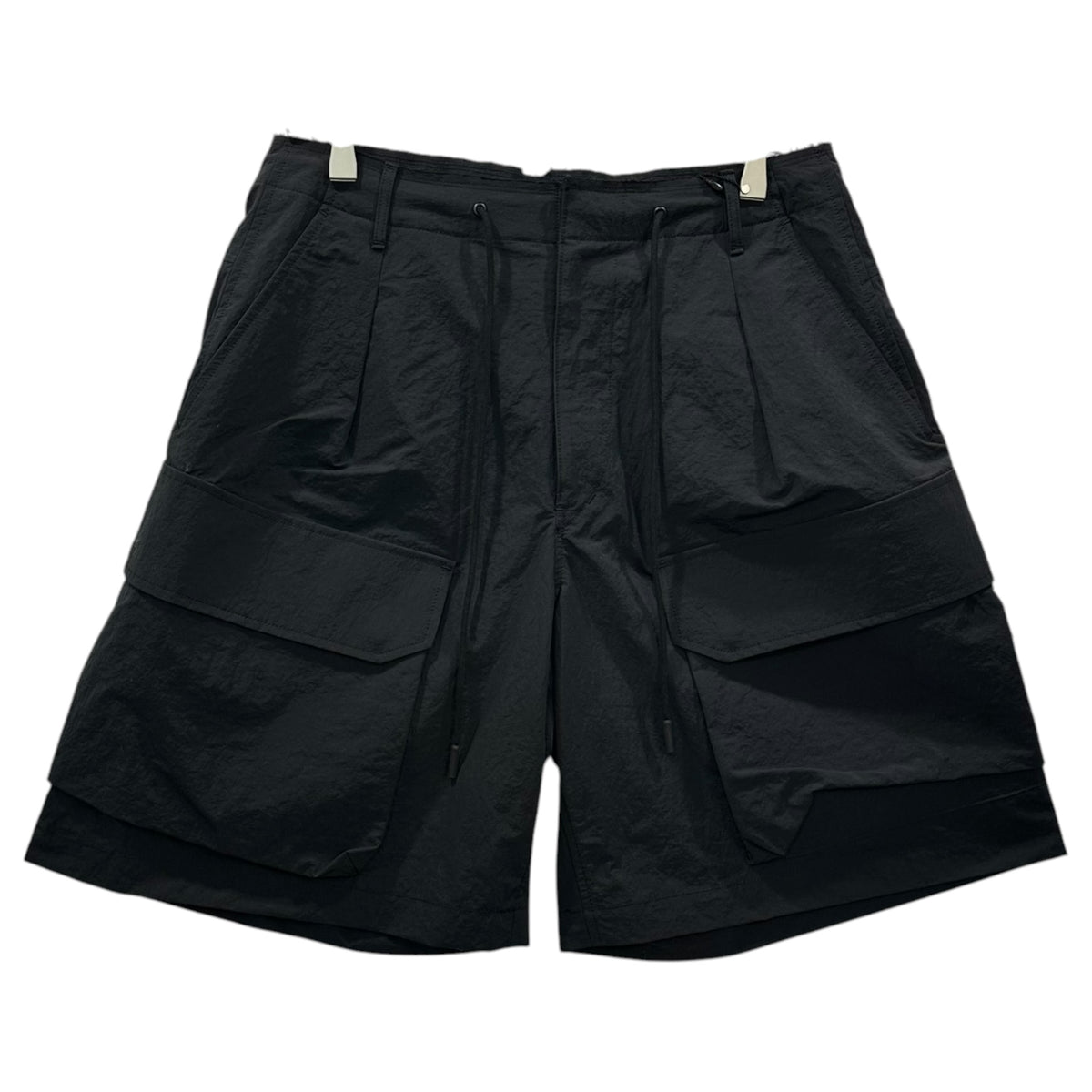 Name.(ネーム) 2026SS NYLON TWILL ONE TUCK CARGO SHORTS : TELE CUT ナイロン ツイル 1タック カーゴ ショーツ NMPT-044 1 ブラック ハーフ ショート パンツ