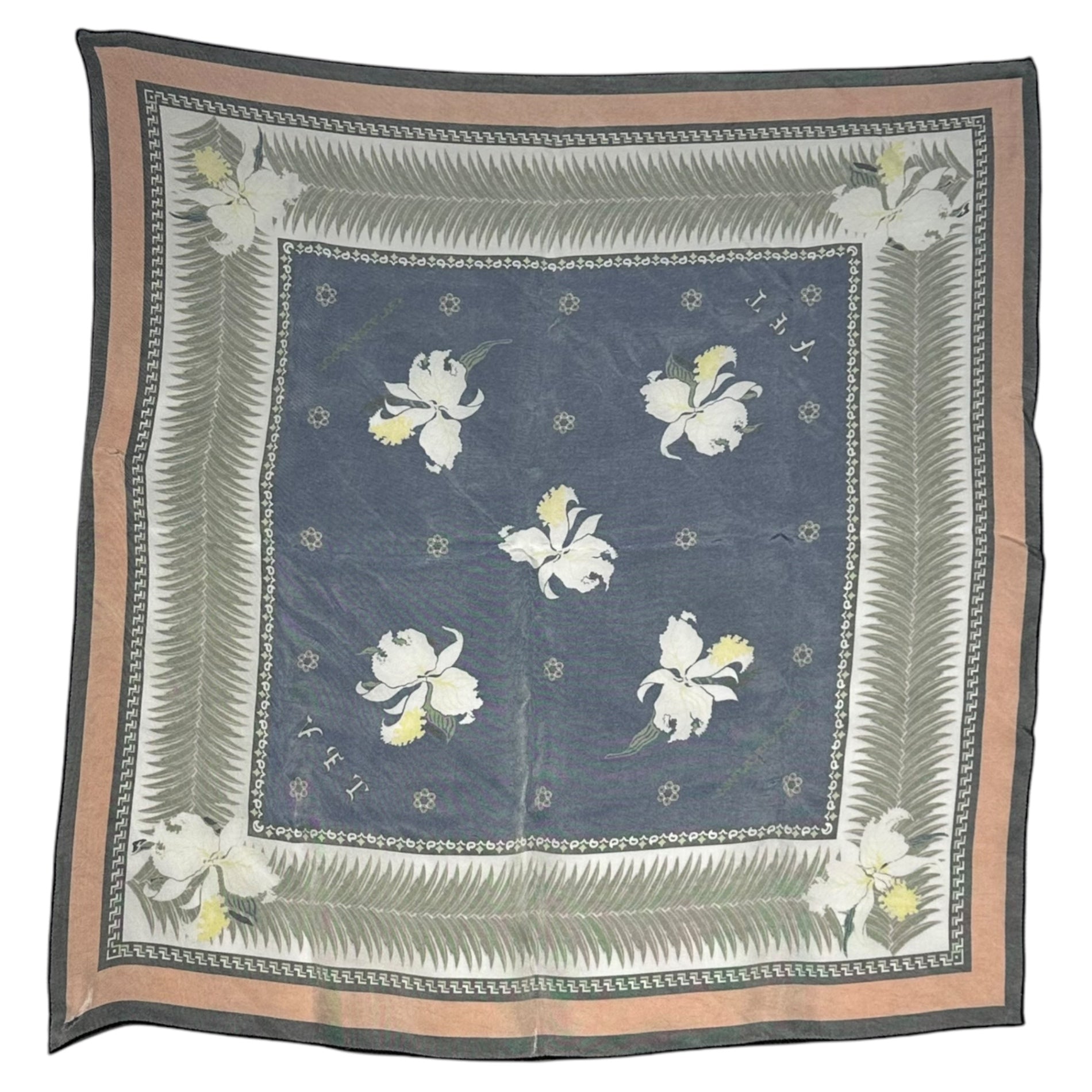 TOGA ARCHIVES(トーガアーカイブス) Flower Print Scarf フラワー プリント スカーフ 花 ネイビー
