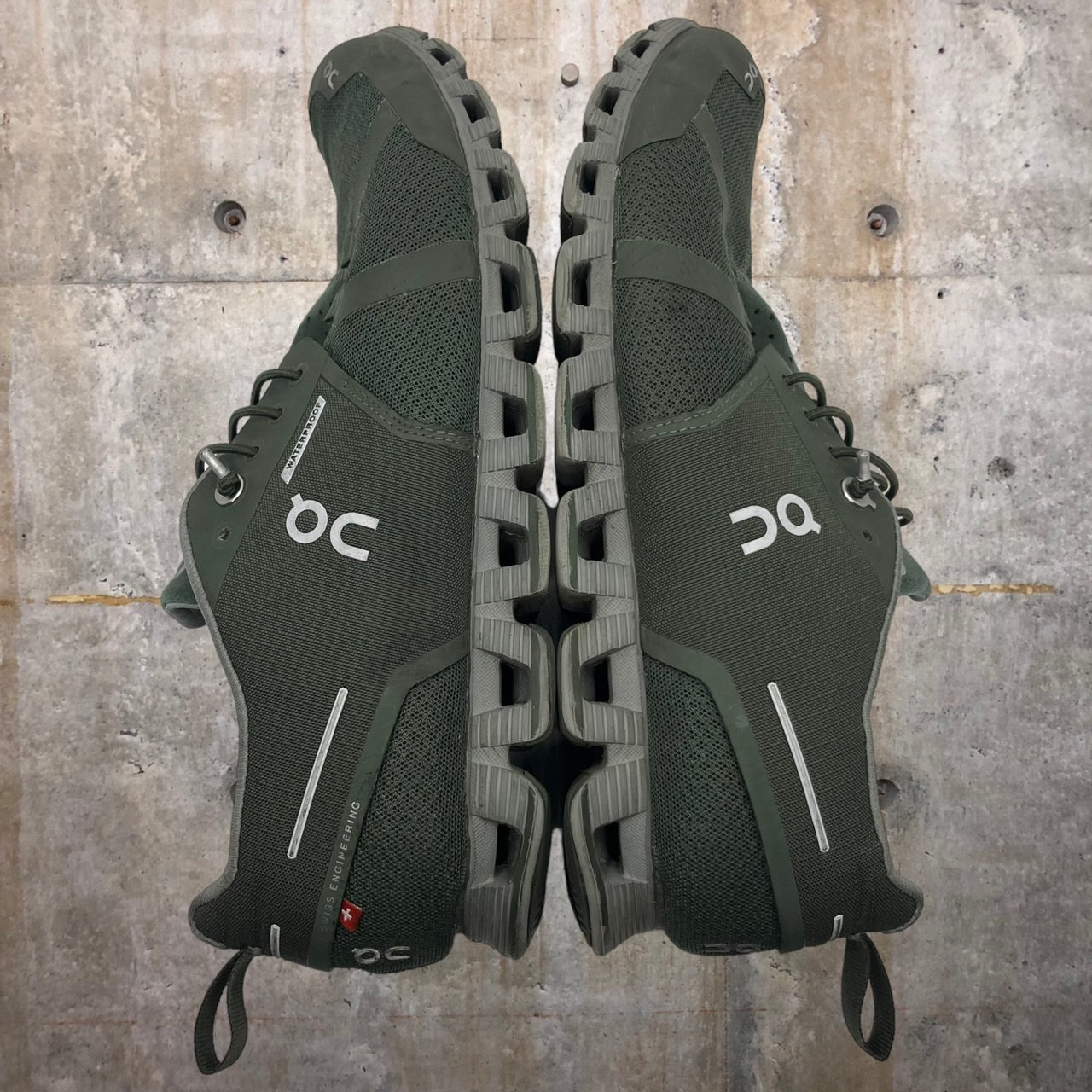 on(オン) Cloud Waterproof/ローカットスニーカー 26cm カーキ