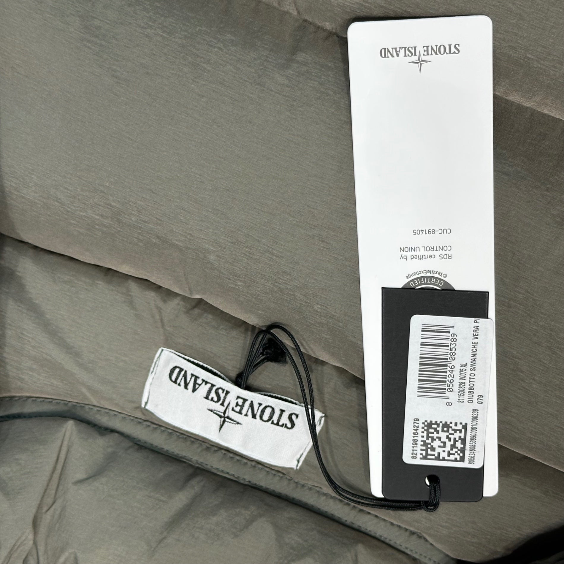 STONE ISLAND(ストーンアイランド) 24AW SEAMLESS TUNNEL NYLON DOWN -TC シームレス タンネル ナイロン ダウン ベスト 8115G0828 XL カーキ