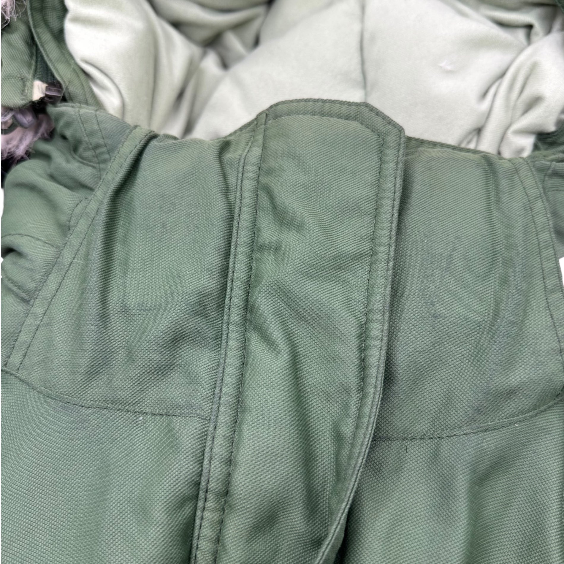 L.L.BEAN(エルエルビーン) Fur Decoration Inside Floral Embroidery Old Down Jacket ファー装飾 内側 花刺繍 オールド ダウン ジャケット 0 BCS1 M カーキ