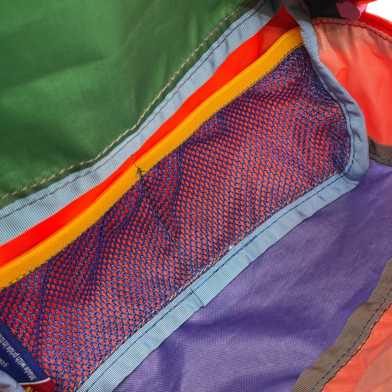 Cotopaxi(コトパクシ) Bataan Fanny Pack & Mercado Reusable Tote ウエストポーチ & エコバッグ 2点セット マルチカラー ボディ バッグ メルカド リユーザブルトート デルディア