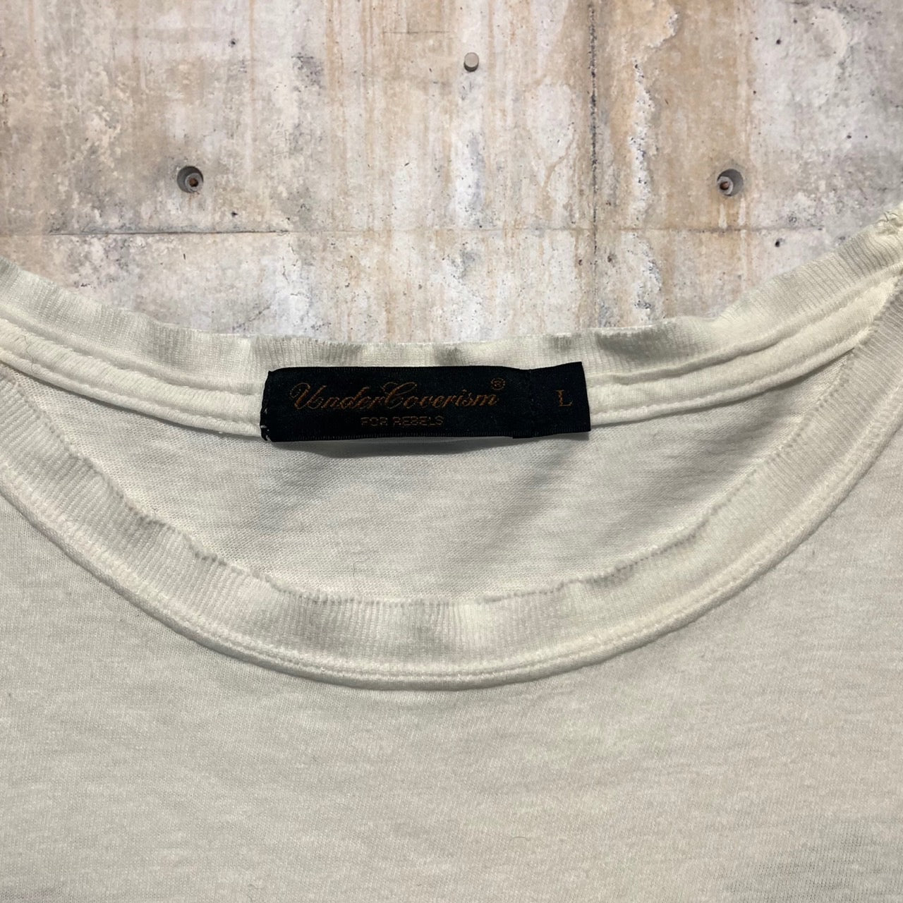 UNDERCOVERISM(アンダーカバーイズム) COMMON PROPERTY PRINT TEE L ホワイト