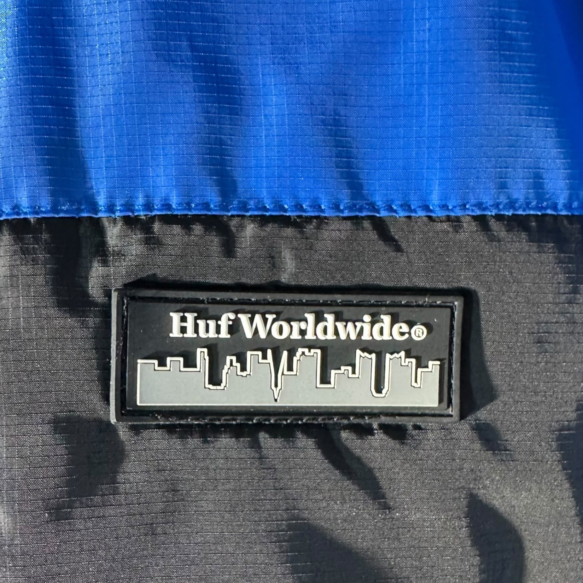 HUF(ハフ) Reversible padded hooded jacket リバーシブル 中綿 フーデッド ジャケット L ブラック×ブルー