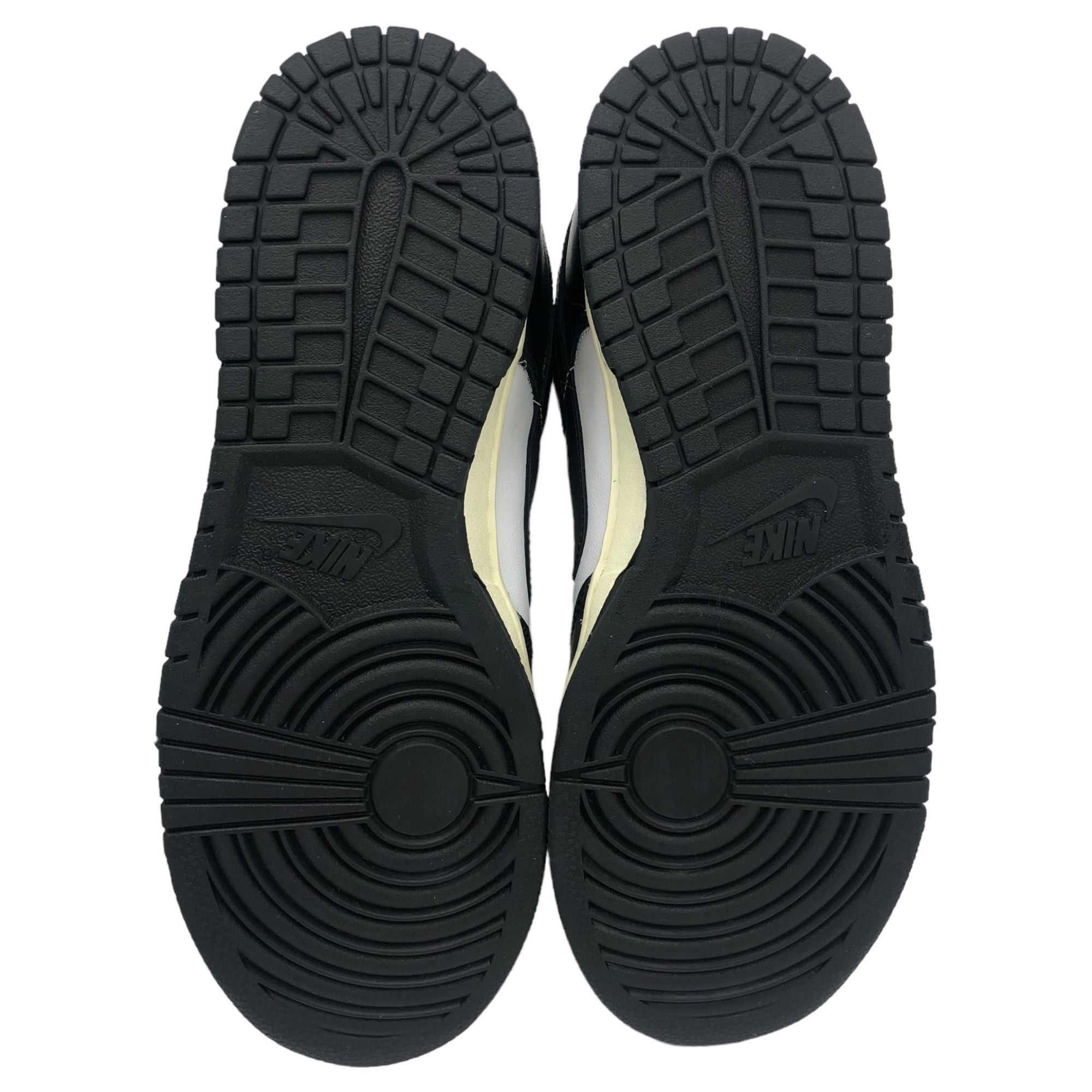 NIKE(ナイキ) WMNS Dunk Low PRM Vintage "Black and White/Panda" ダンク ロー ヴィンテージ パンダ FQ8899-100 25.5cm ブラック×ホワイト ローカット スニーカー