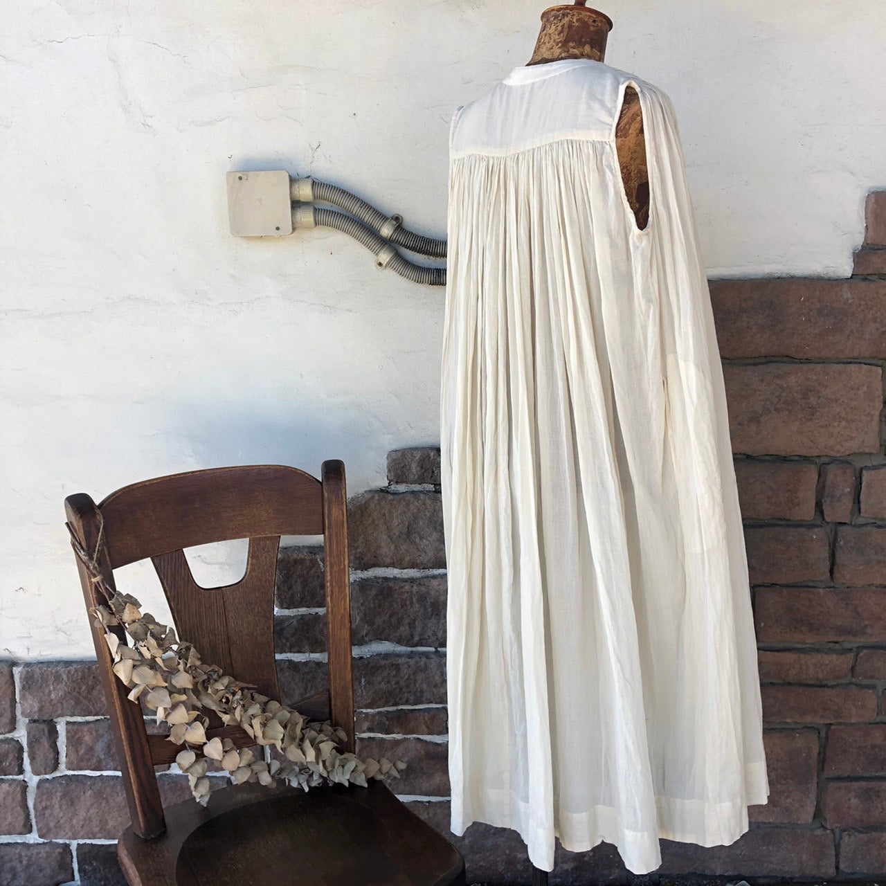 Veritecoeur(ヴェリテクール) スリーブレスギャザーロングワンピース VC-718 FREE アイボリー