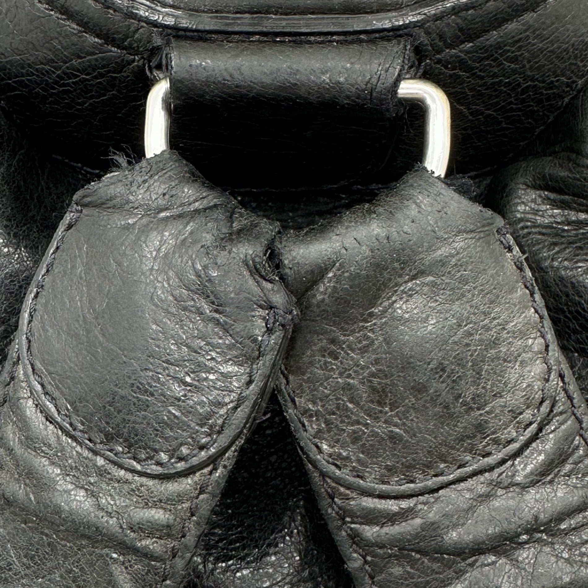 BALENCIAGA(バレンシアガ) W pocket lamb leather backpack Wポケット ラム レザー バックパック 326404・1000 1・002123 ブラック クラシック デイパック