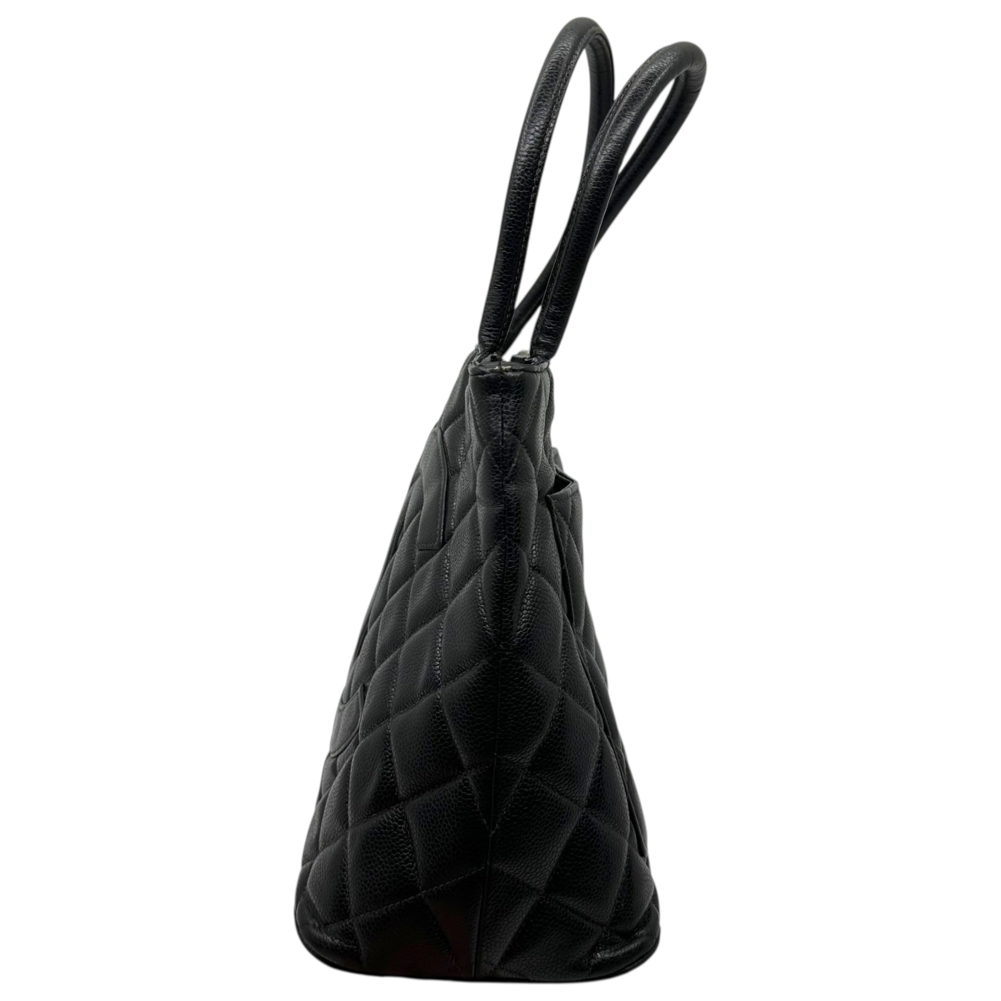 CHANEL(シャネル) 2000’s Reissue Tote Bag - Caviar Skin 復刻 トート バッグ - キャビア スキン ブラック 6****** ハンド ココマーク チャーム