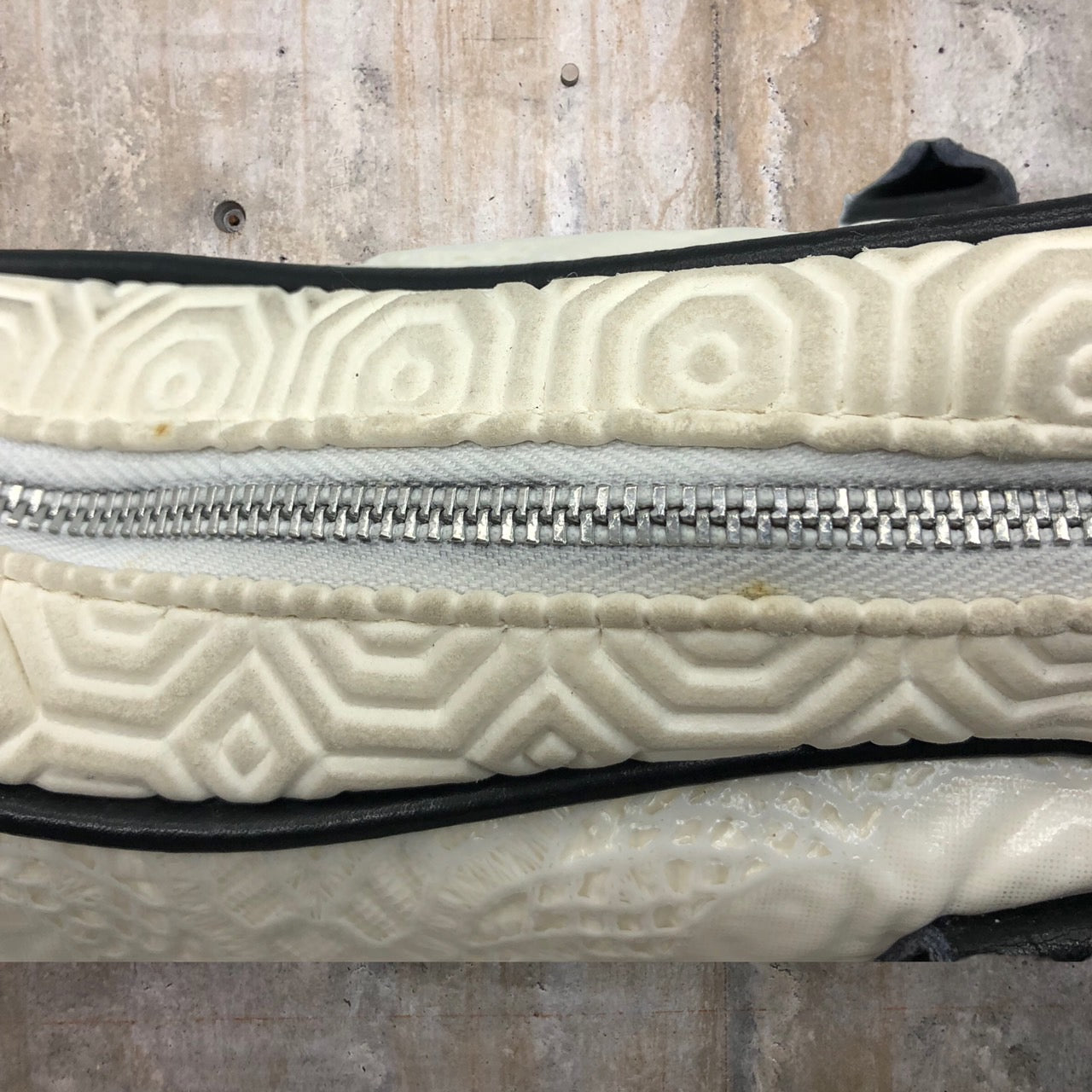 CHRISTIAN ASTUGUEVIEILLE pour COMME des GARCONS(クリスチャン アストゥグヴィエイユプールコムデギャルソン) PVCレースハンドバッグ/コラボ/稀少/パリ/アーティスト/2013's アイボリー 汚れ有