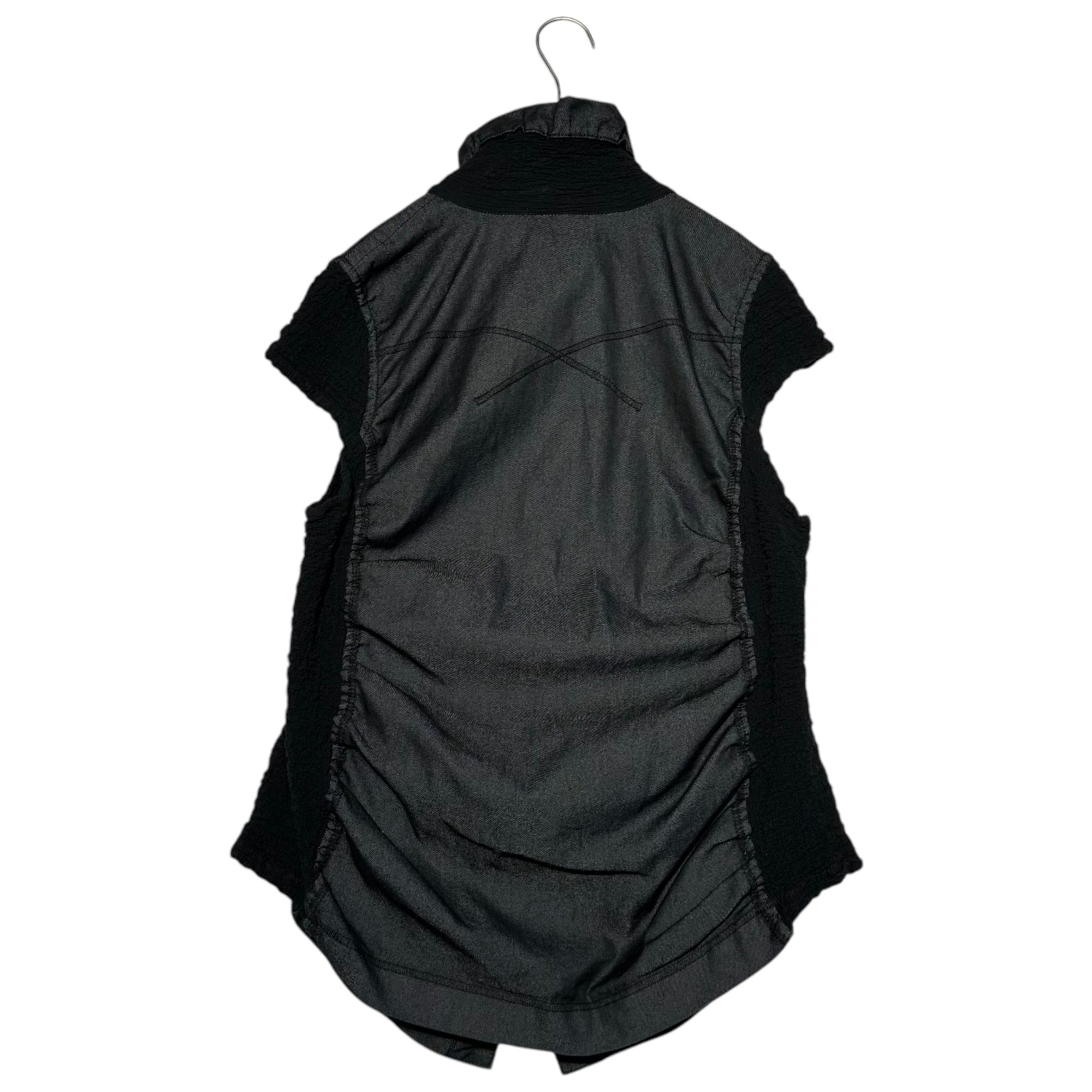 me ISSEY MIYAKE(ミーイッセイミヤケ) Side pleated denim vest サイド プリーツ 切替 デニム ベスト MI51FE292 FREE ブラック