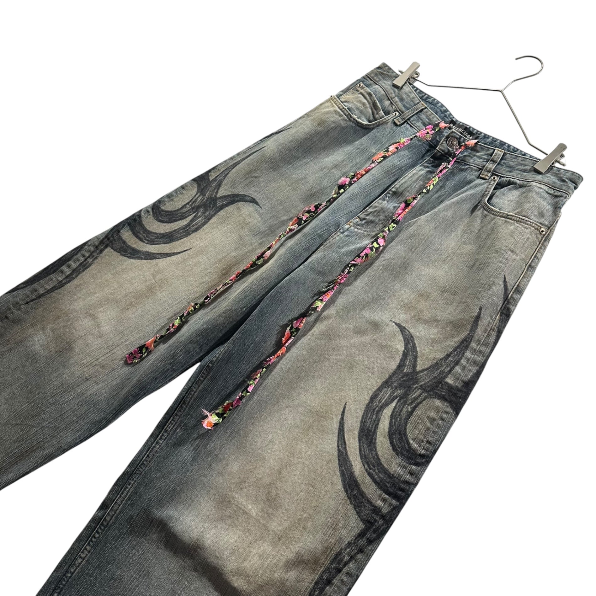 BALENCIAGA(バレンシアガ) 24AW Y2K Stretched Knee Baggy Jeans ストレッチド ニー バギー ジーンズ 809360 XS インディゴ ワイド デニム パンツ トライバル