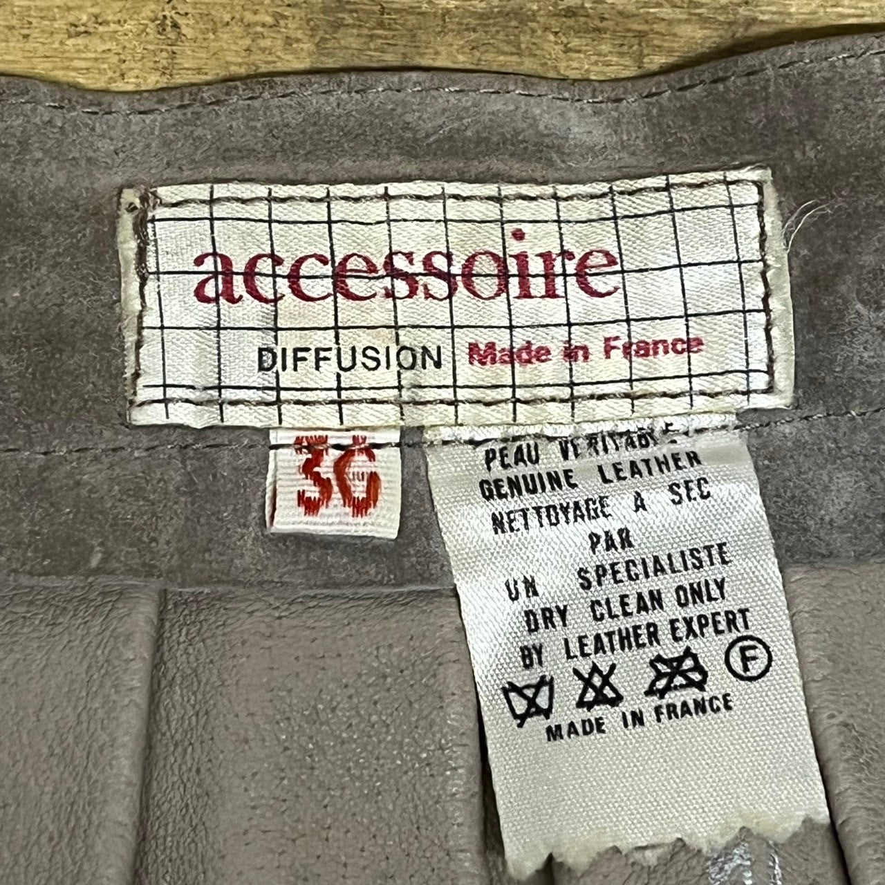 Euro Vintage(ヨーロッパヴィンテージ) Nuance_~50’s suede flare skirt/スウェードフレアスカート 36(Sサイズ程度) ペールグレー