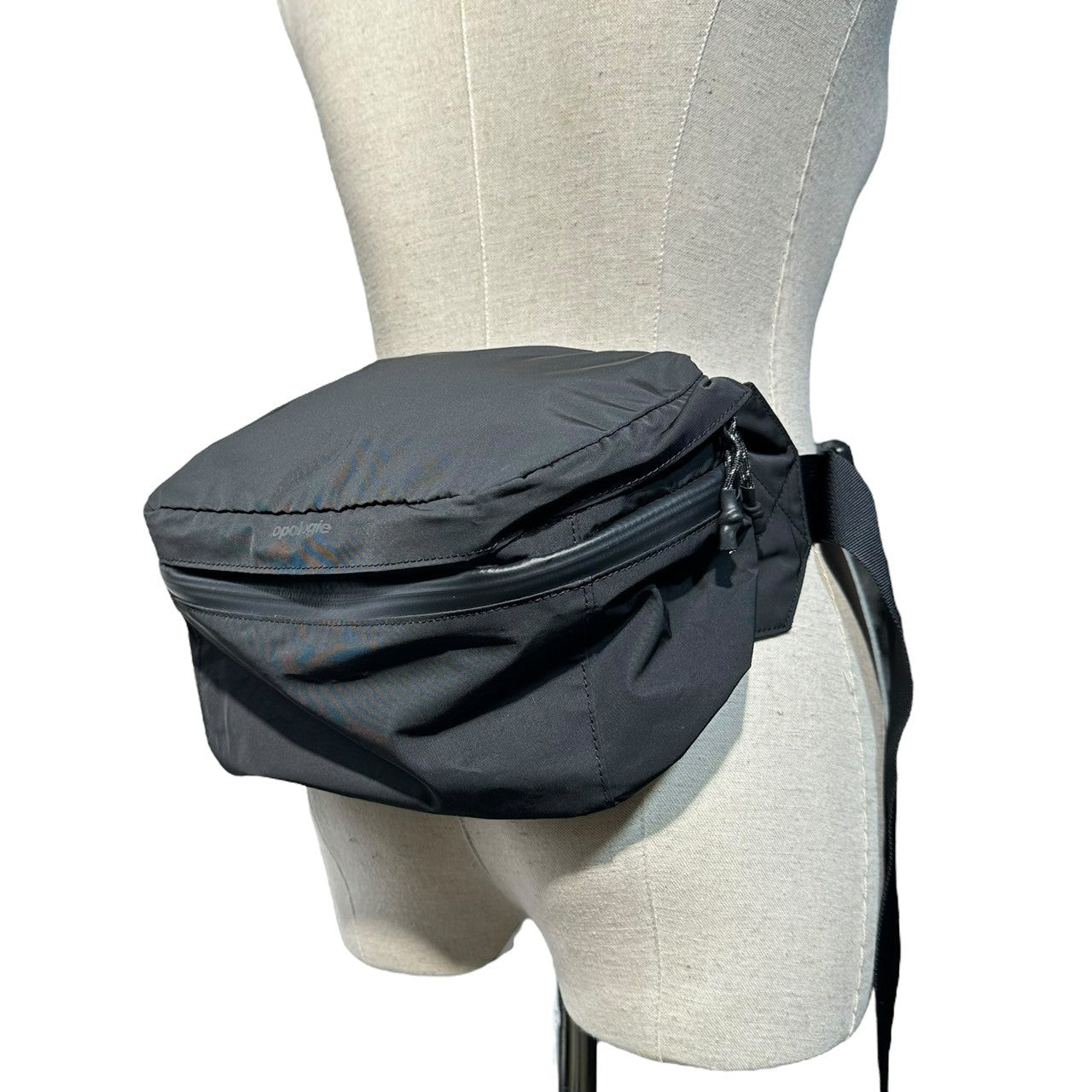 Topologie(トポロジー) Convert Daypack コンバート デイパック ブラック×パープル 2WAY リュック バッグ ポーチ