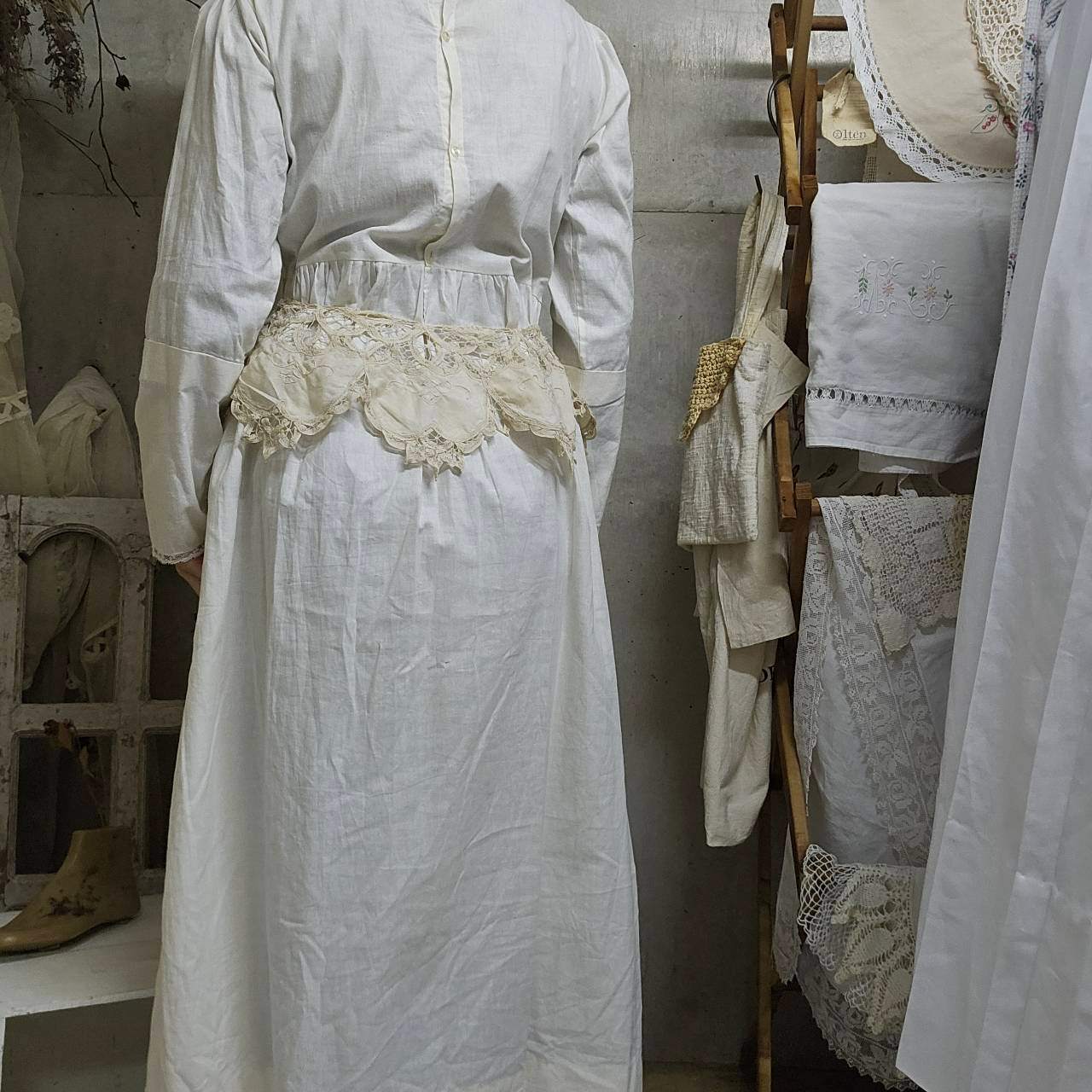 Euro Vintage(ヨーロッパヴィンテージ) Omekashi_ミニレースのロングワンピース 表記なし(Mサイズ程度) ホワイト