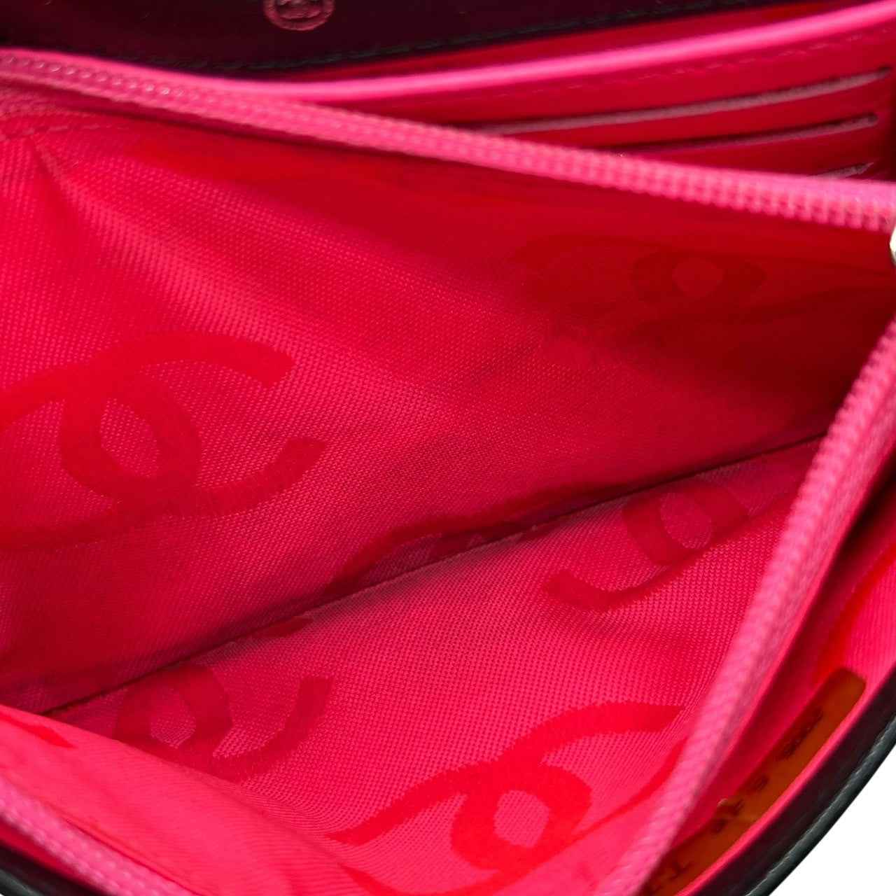 CHANEL(シャネル) Cambon-line Bifold Flap Wallet 2つ折り フラップ 財布 ブラック×ホワイト 9番台 7桁 2004年