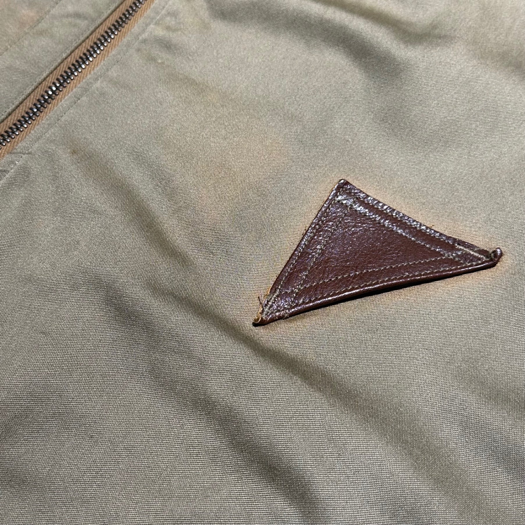 BUZZ RICKSON’S(バズリクソンズ) B-15A MOD モディファイド フライトジャケット 第388爆撃大隊 復刻 フライト ジャケット M13769 40(L程度) カーキ