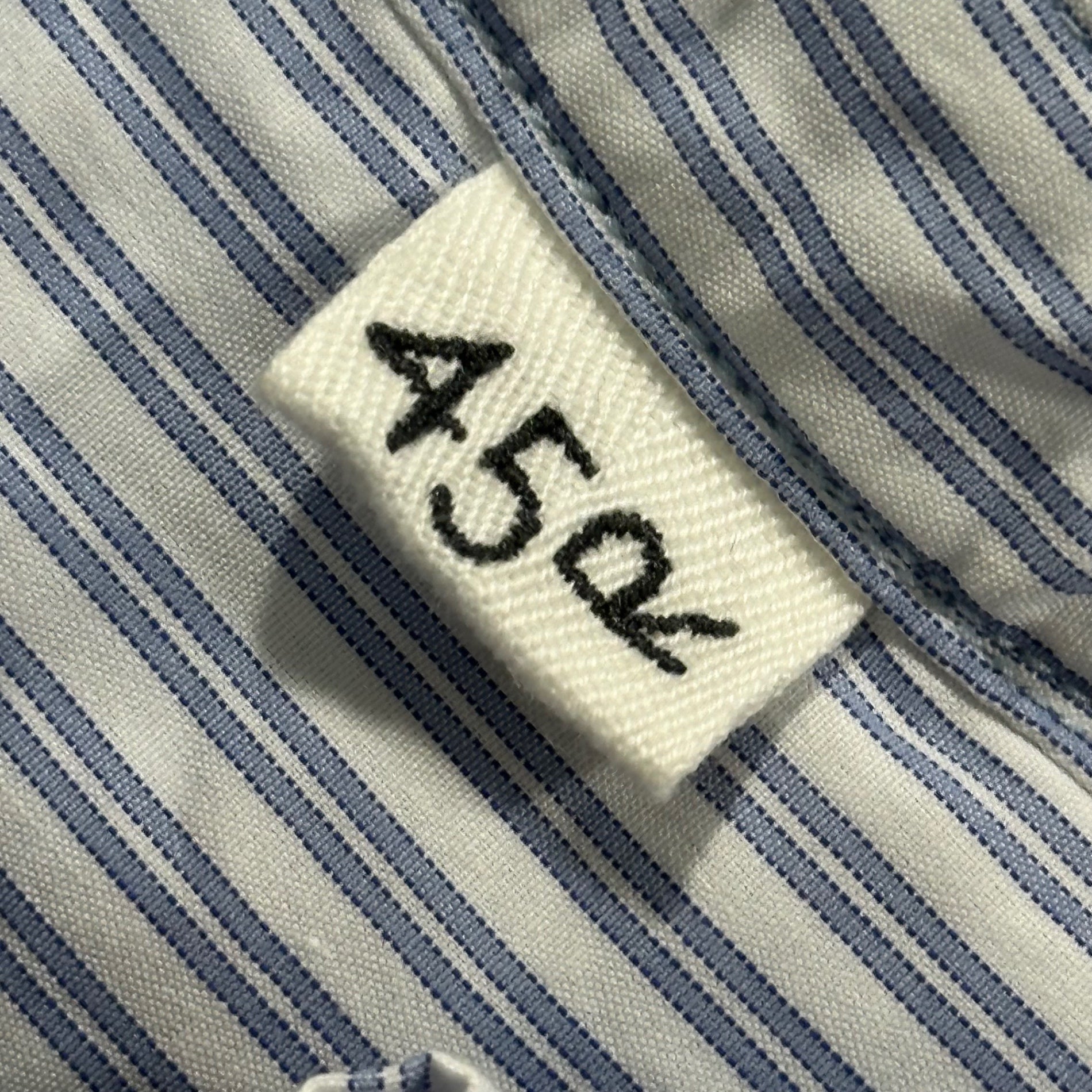 45R(フォーティファイブ・アール) 2024SS Broadcloth Mixed-Ruffle Sleeveless Top ブロードのミックスフリルノースリーブトップ 参考定価46200円 70630532-75-03 3(L程度) スカイブルー×ホワイト ストライプ フリル