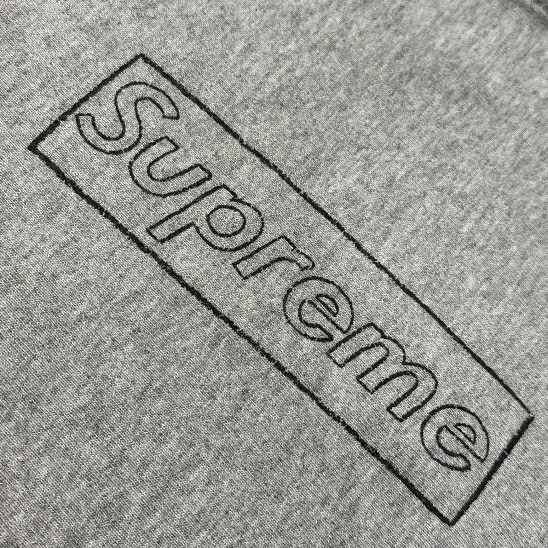 SUPREME(シュプリーム) 21AW KAWS Chalk Logo Hooded Sweatshirt カウズ チョーク ロゴ フーデッド スウェット パーカー M グレー×ブラック