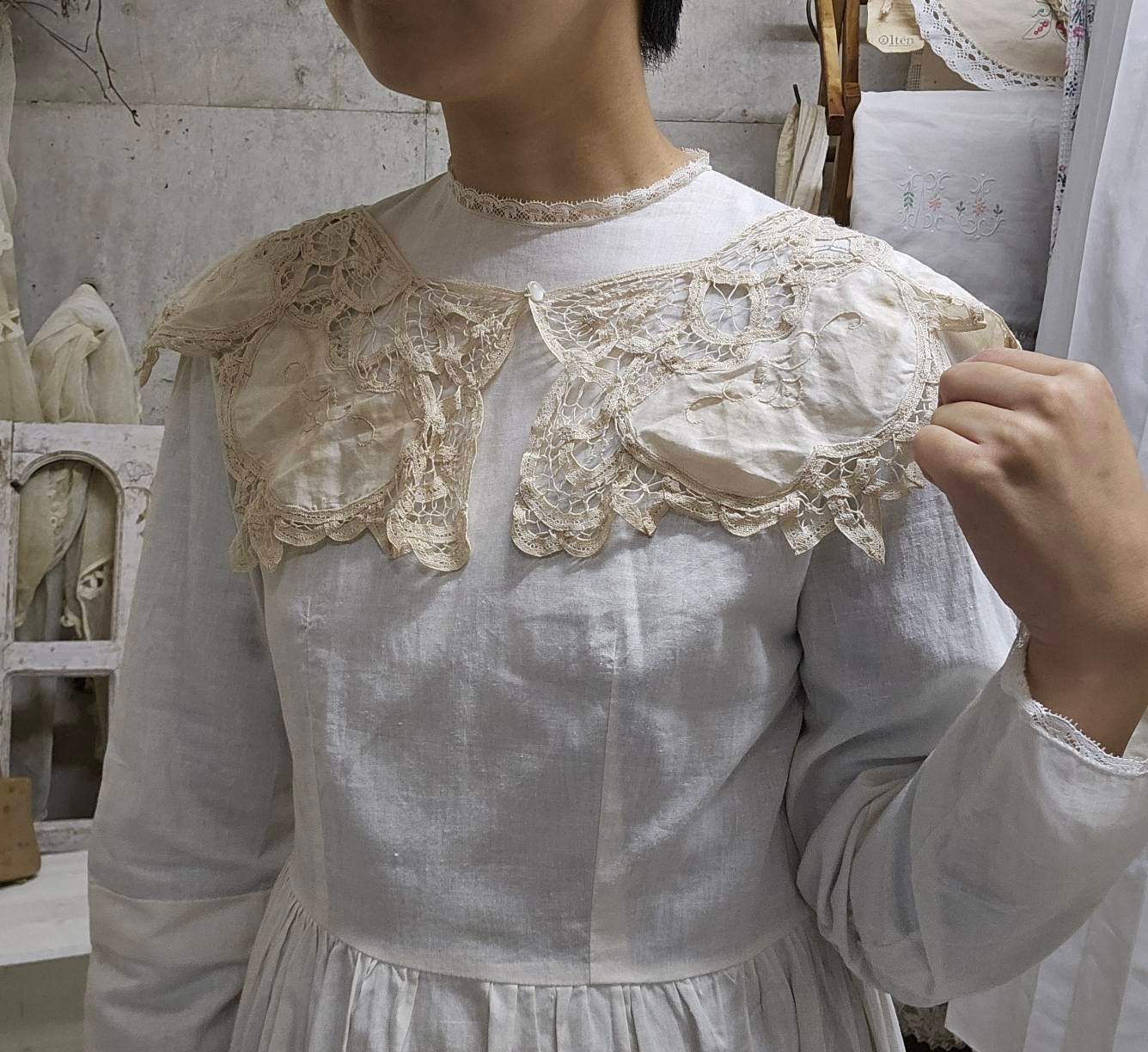 Euro vintage(ヨーロッパヴィンテージ) embroidery frill batten lace collar 刺繡入りフリルバテンレースのつけ襟 未使用に近い ホワイト