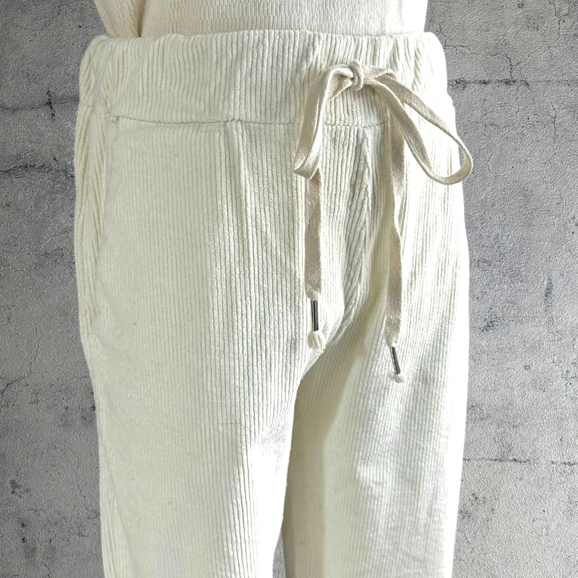 Euro vintage(ヨーロッパヴィンテージ) white corduroy relax pants ホワイトコーデュロイ素材のリラックスパンツ 表記無し(M程度) ホワイト