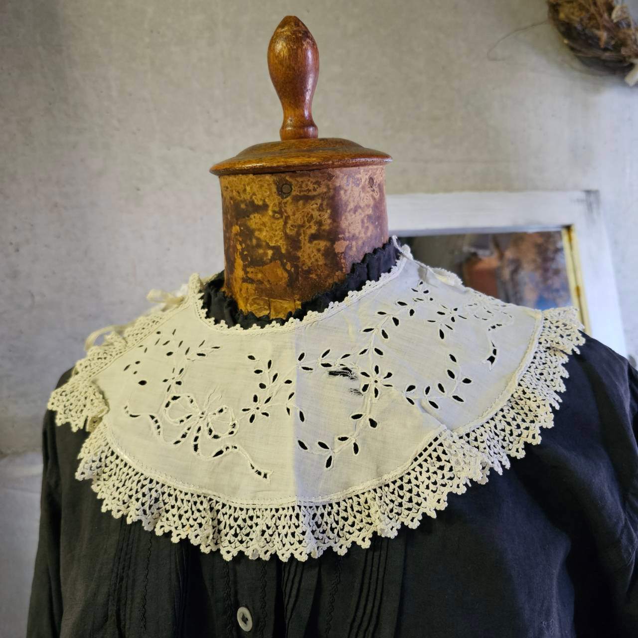 Euro antique(ヨーロッパアンティーク) France cutworklace collar フランス カットワークレースのつけ襟 ホワイト