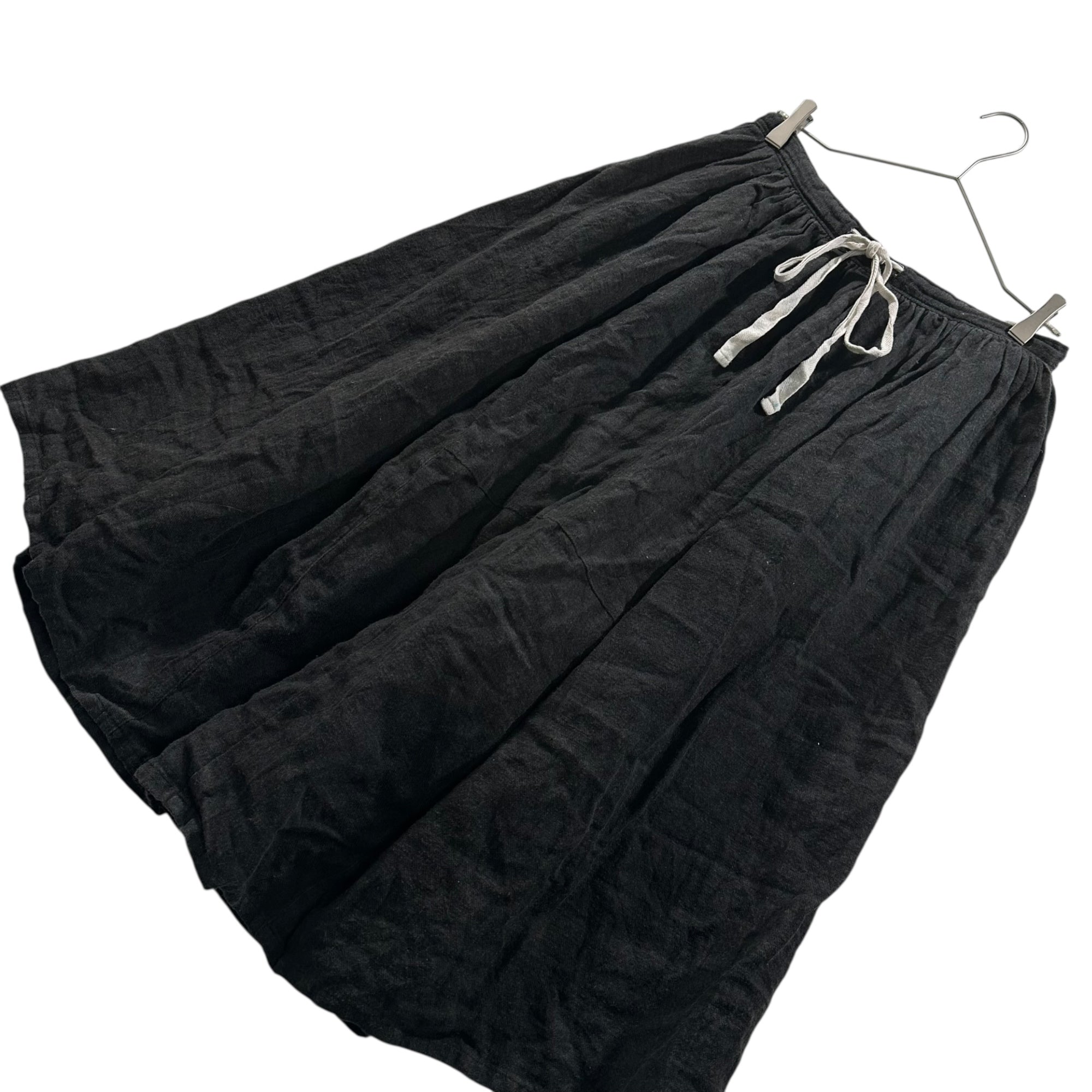 ikkuna/suzuki takayuki(イクナスズキタカユキ) Waist Gather Linen wool skirt ウエスト ギャザー リネン ウール スカート 1(S程度) ブラック