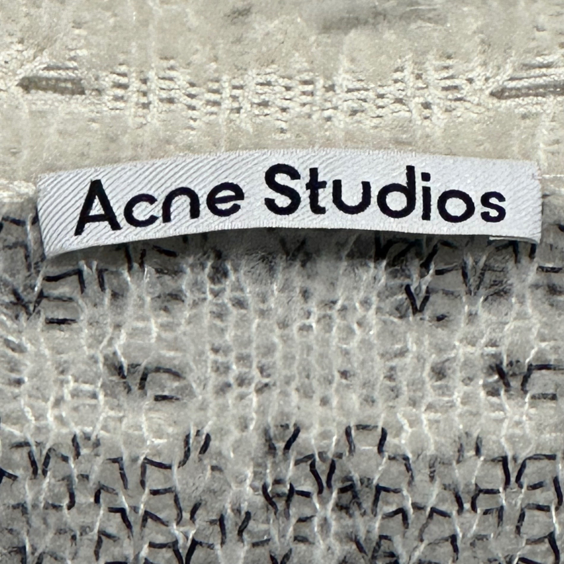 Acne Studios(アクネストゥディオズ) Destroyed Chidori Pattern Wool Knit デストロイ 千鳥柄 ショート丈 ウール ニット FN-WN-KNIT000623 S ホワイト×ブラック ダメージ加工