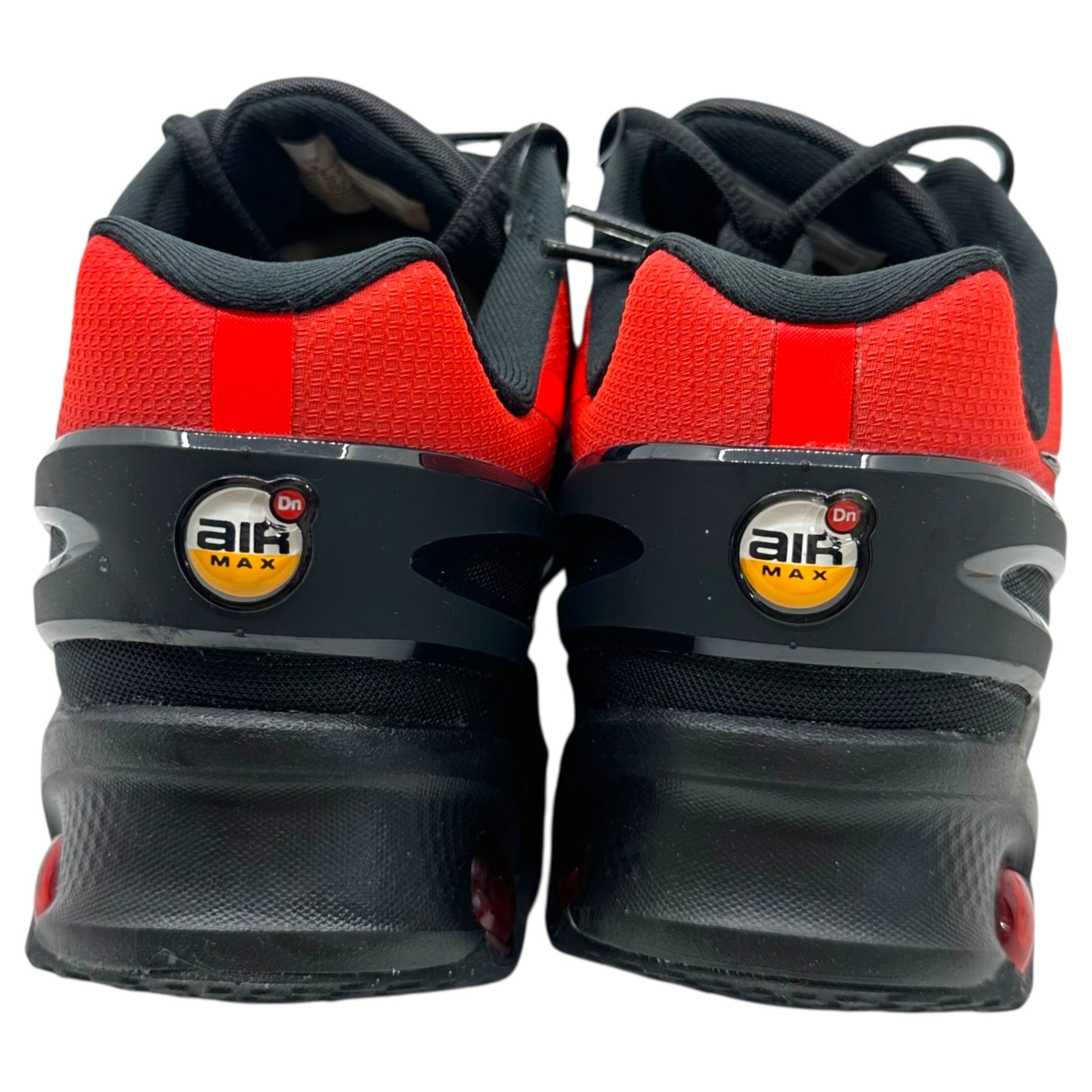 NIKE(ナイキ) Air Max DN8 "Black/University Red" エア マックス DN8 FQ7860-008 27cm レッド×ブラック ローカット スニーカー 箱付