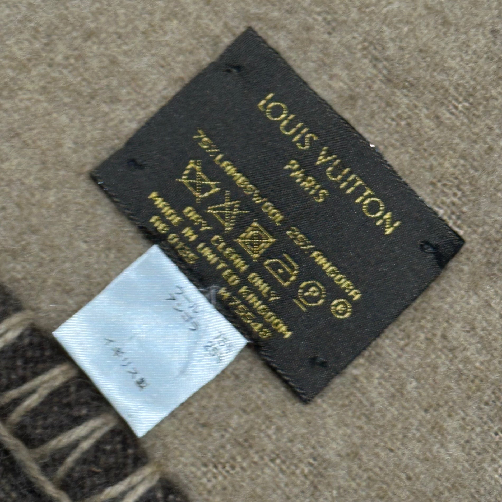 LOUIS VUITTON(ルイヴィトン) Plaid Neo Monogram プレッド ネオ モノグラム ブランケット M75548 ブラウン×ベージュ 毛布 ラグ リバーシブル