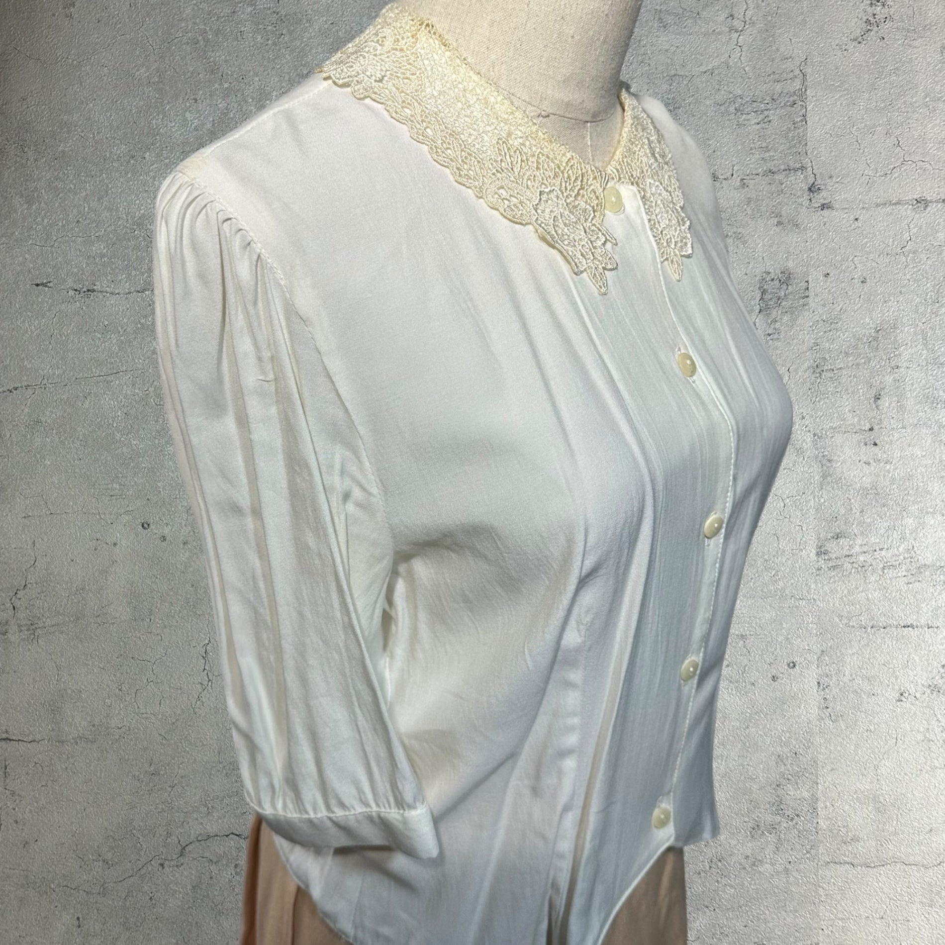 Euro vintage(ヨーロッパヴィンテージ) 50's~ beige_round collar with lace short sleeve blouse レース襟の半袖ブラウス 2(M~L程度) ベージュ