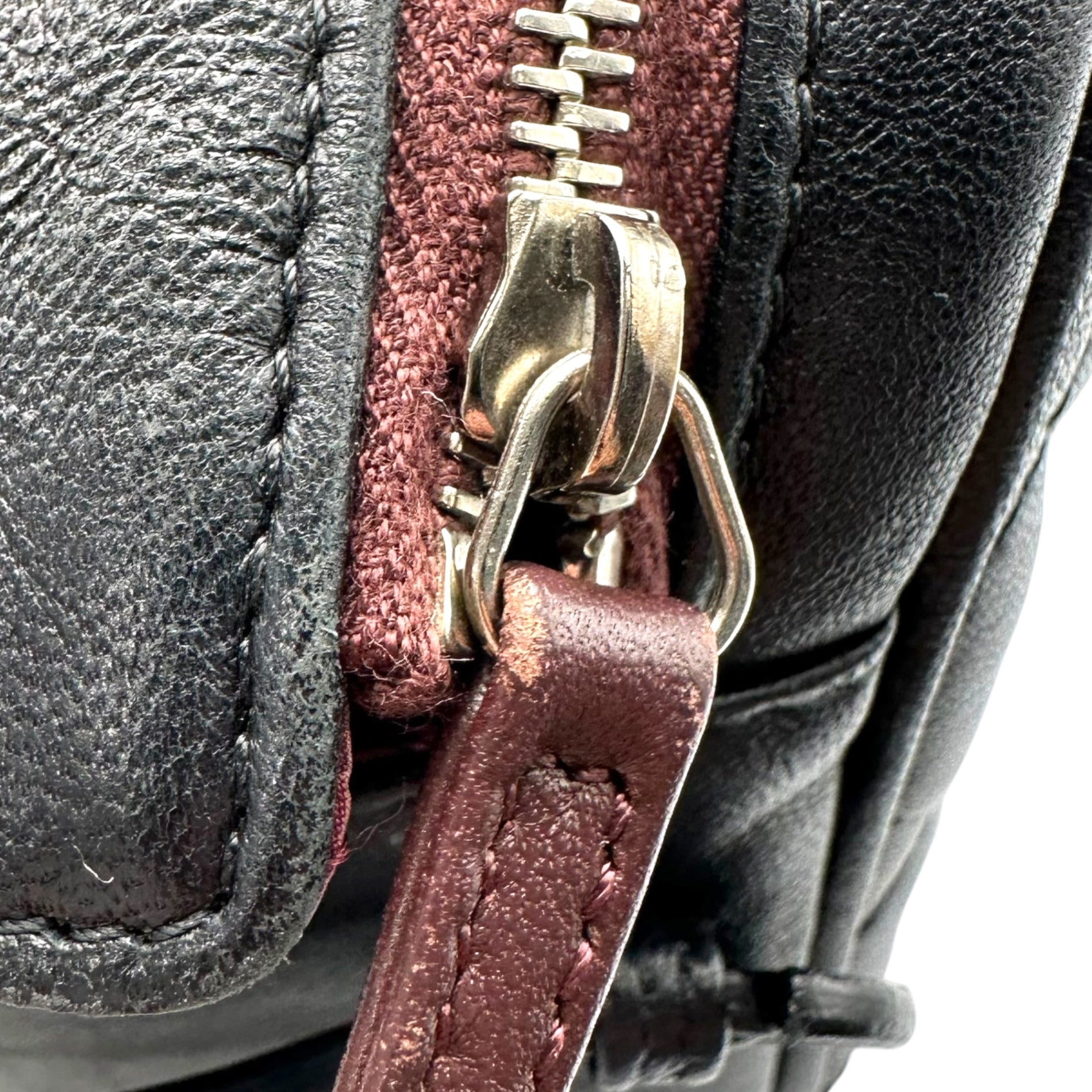 CHANEL(シャネル) Matelasse Large Toiletry Case - Lambskin マトラッセ ラージ トワレ ポーチ ラムスキン ブラック 2012年製造 16番台 16****** ココマーク ケース バッグ コスメ