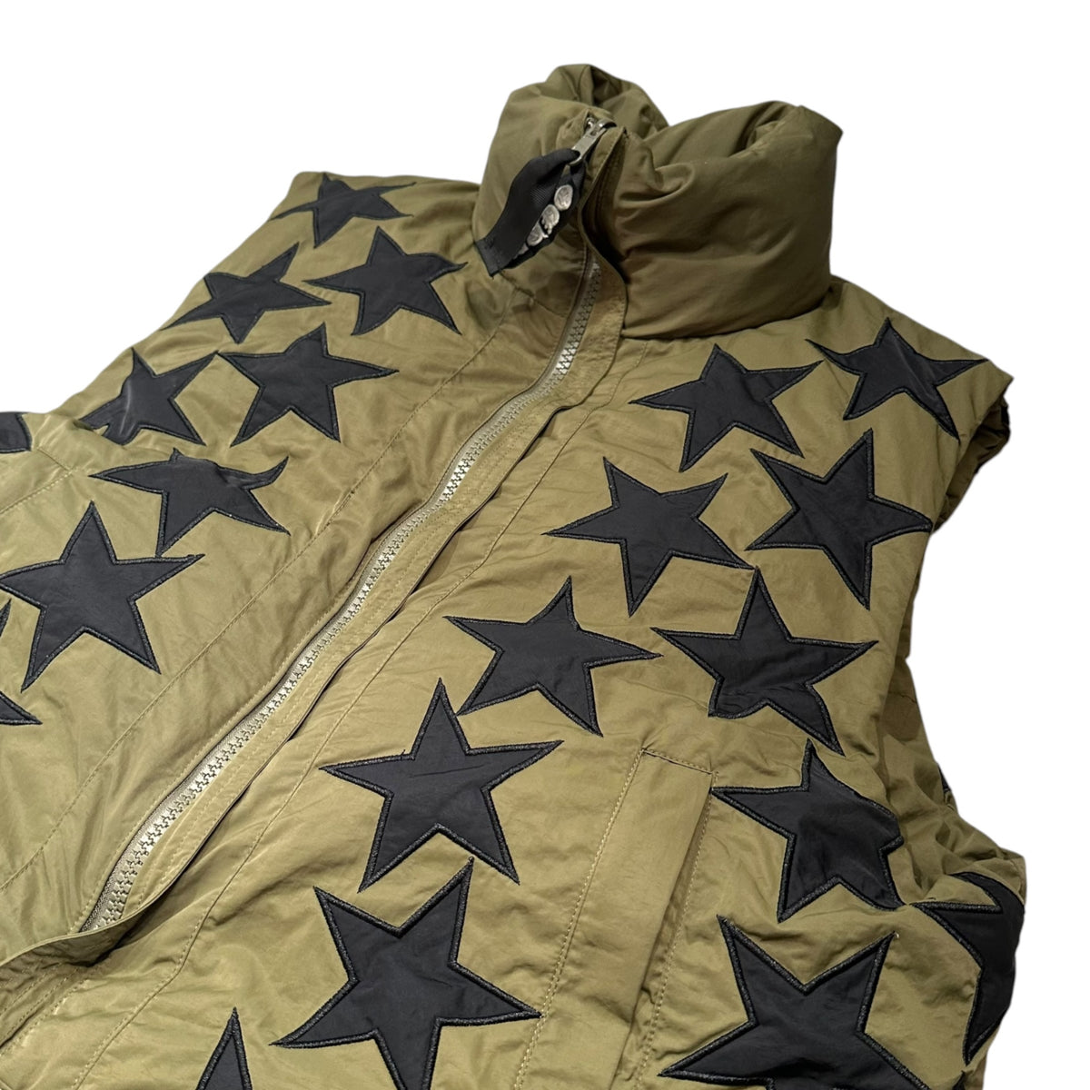 Mayo(メイヨー) 2024AW METEOR SHOWER EMBROIDERY NYLON REVERSIBLE DOWN VEST 流星群 パッチ ナイロン リーバシブル ダウン ベスト 24MY-DNB01 M カーキ×ブラック 参考定価55,000円(税込)