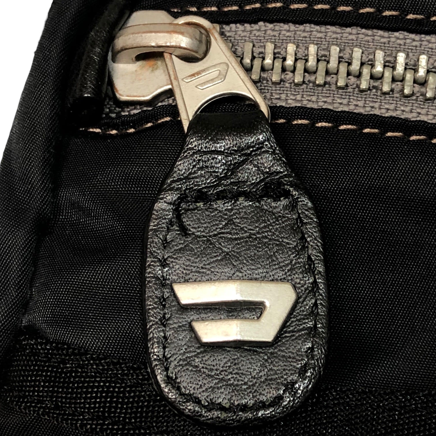 DIESEL(ディーゼル) 00's Archive nylon shoulder bag ナイロン ショルダー バッグ ブラック Y2K サコッシュ テック