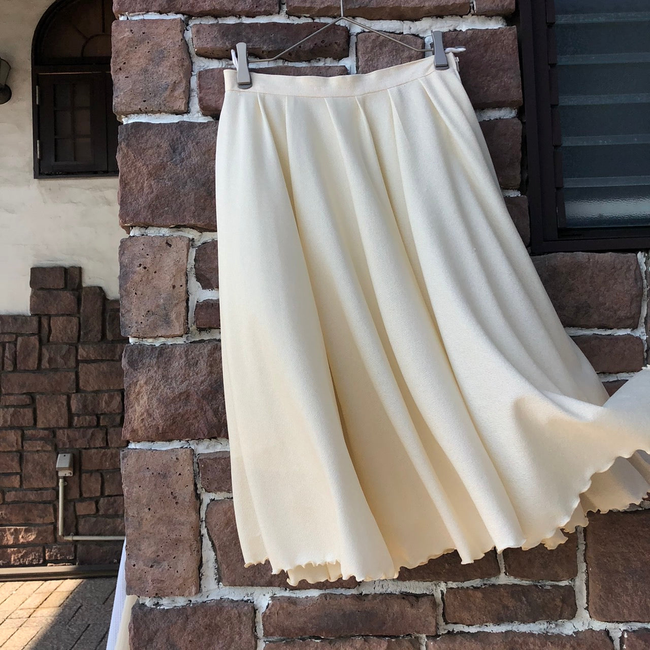 Euro Vintage(ヨーロッパヴィンテージ) Fuwari_裾フリル膝丈スカート 42(Lサイズ程度) ホワイト