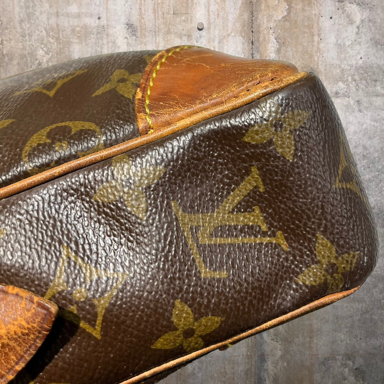 LOUIS VUITTON (ルイヴィトン) 89'sポルト・ドキュマンヴォワヤージュ/モノグラムブリーフケース M40226 ブラウン/モノグラム 製造番号:8912VI カデナ付