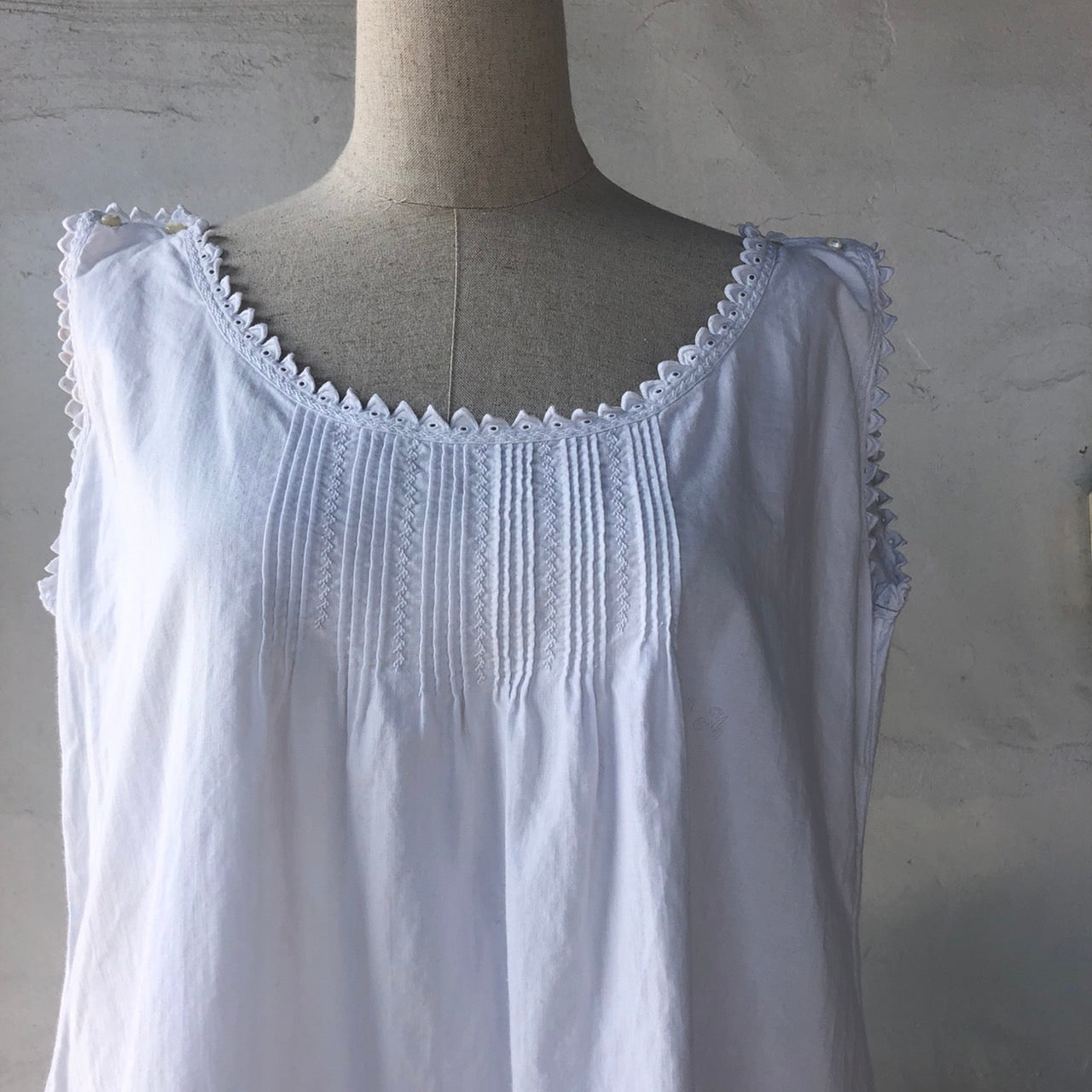 Euro Vintage(ヨーロッパヴィンテージ) Harmony_肩ボタンフレンチノースリーブワンピース 表記なし(Lサイズ程度) ホワイト