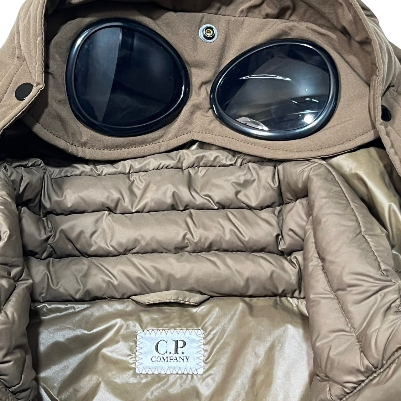 C.P.COMPANY(シーピーカンパニー) goggle down knit jacket ゴーグル ダウン ニット ジャケット マウンテンパーカー 05CMKN024A 48(L程度) ブラウン