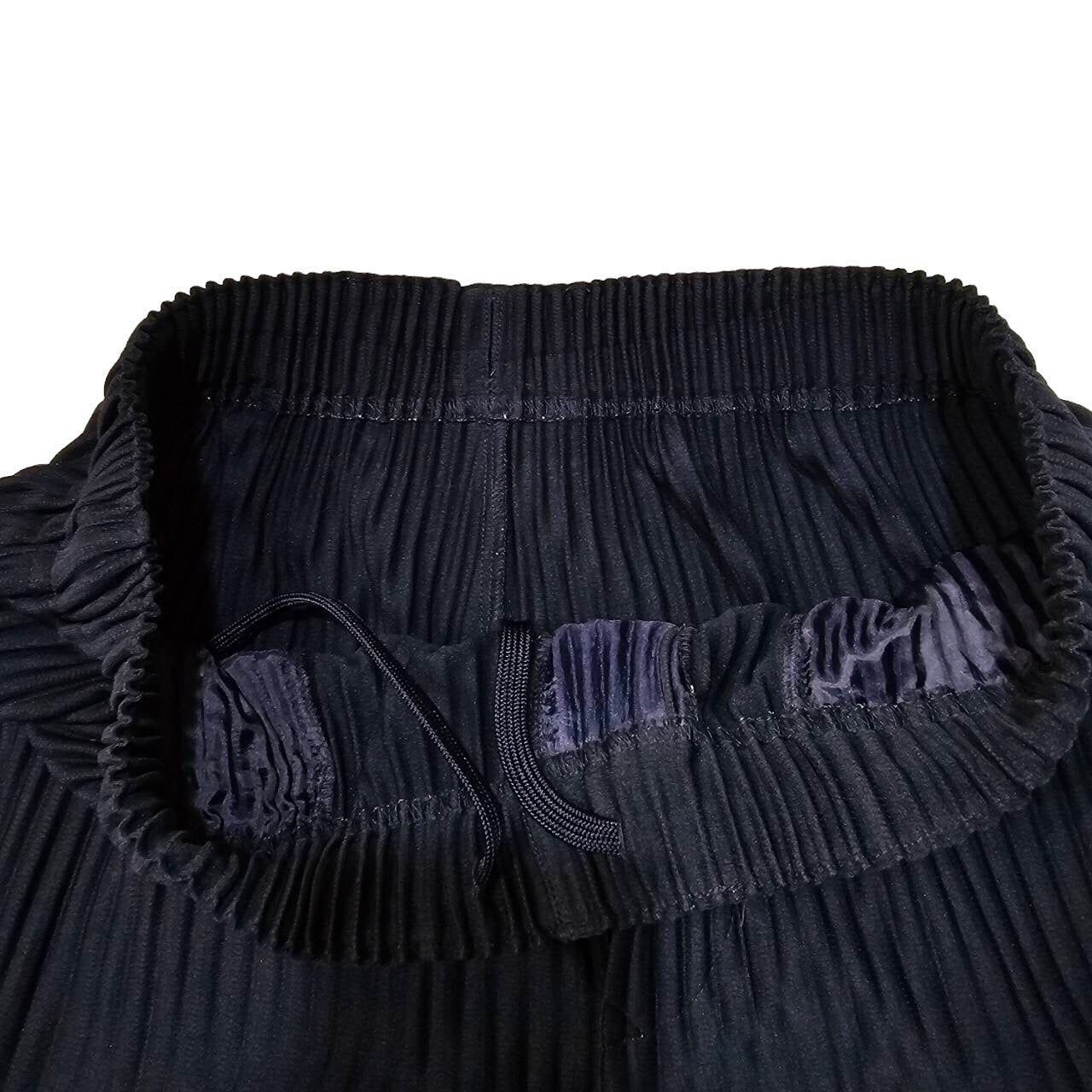 HOMME PLISSE ISSEY MIYAKE(オムプリッセイッセイミヤケ) BASICS pleated tapered pants/ベーシックスプリーツテーパードパンツ HP55JF153 SIZE 2(M) ネイビー