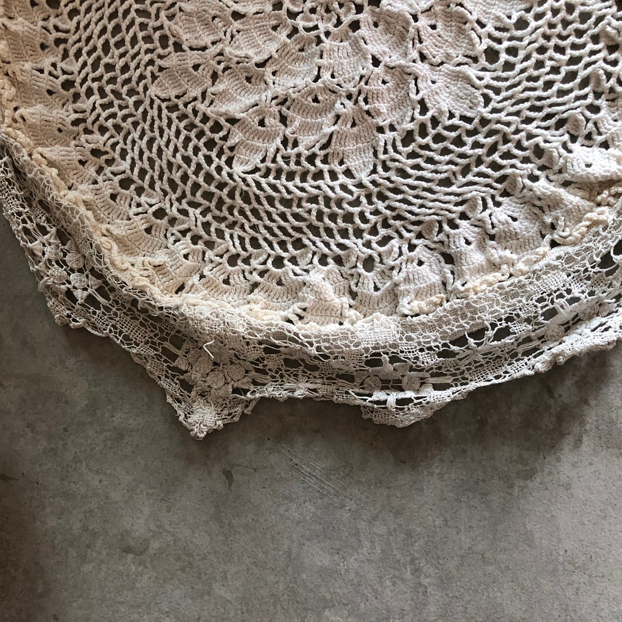 Vintage(ヴィンテージ) What_ラウンドパッチワークレース生地 ベージュ