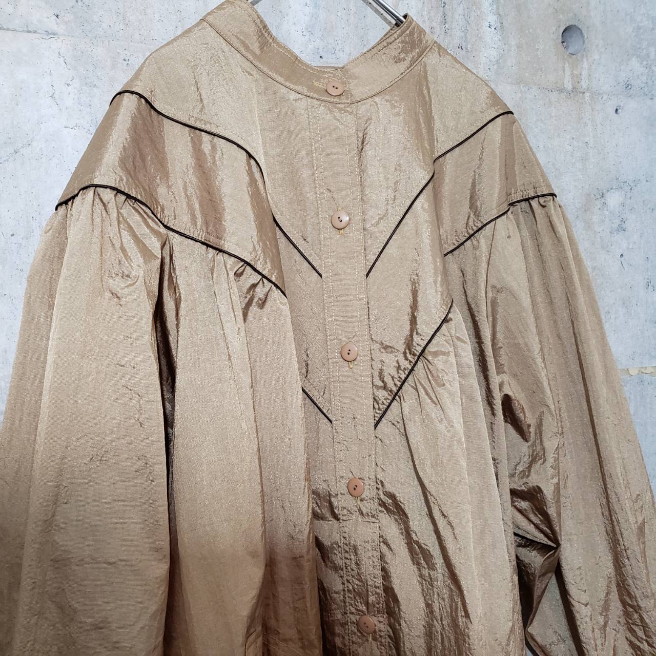 Vintage(ヴィンテージ) ノーカラーナイロンシャツ 表記なし(FREEサイズ) カーキ