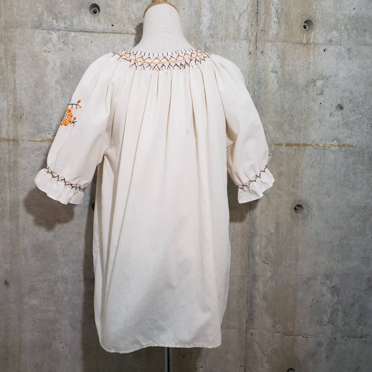 Euro Vintage(ヨーロッパヴィンテージ) Nuts_フォークロアチュニック 表記なし(Lサイズ程度) ベージュ