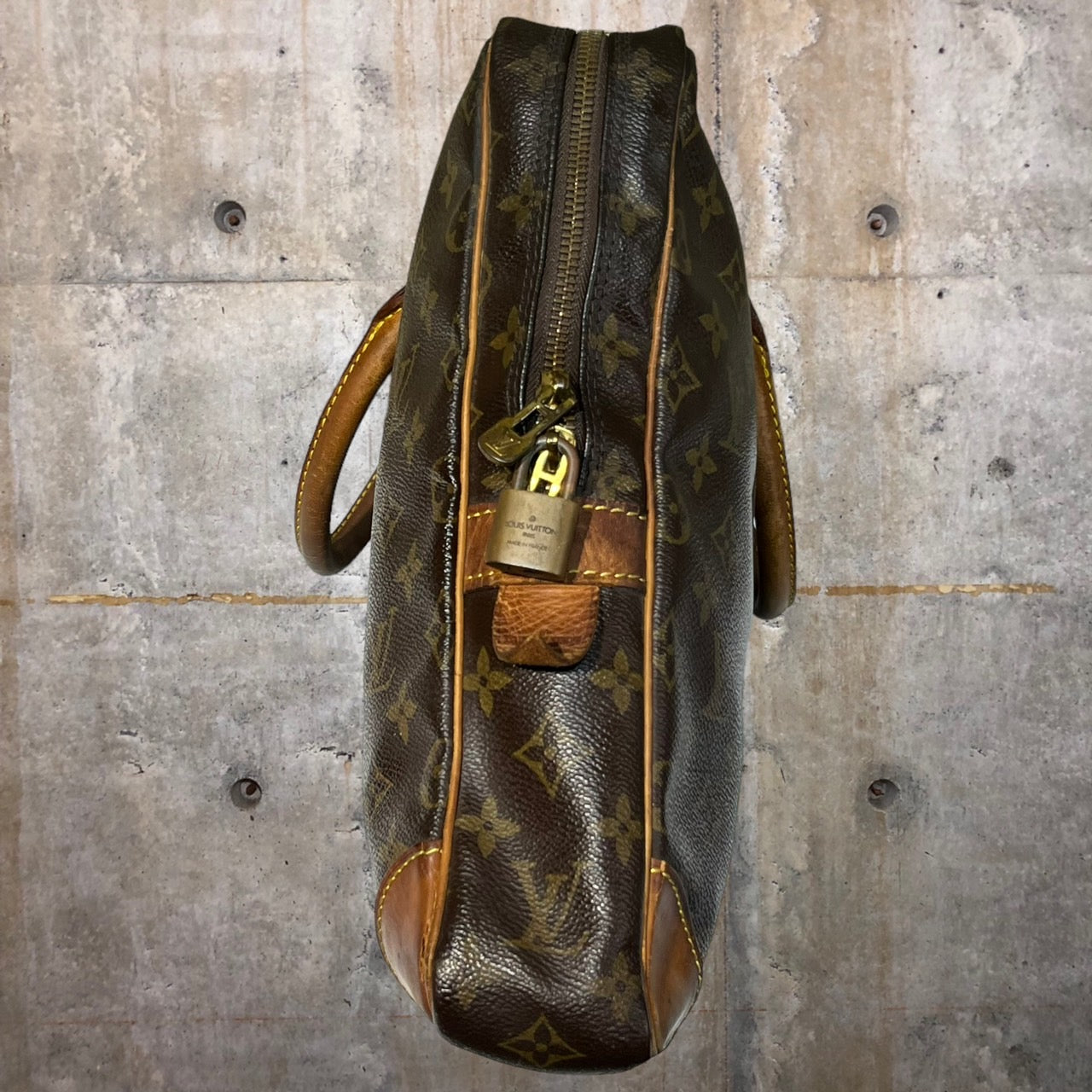 LOUIS VUITTON (ルイヴィトン) 89'sポルト・ドキュマンヴォワヤージュ/モノグラムブリーフケース M40226 ブラウン/モノグラム 製造番号:8912VI カデナ付