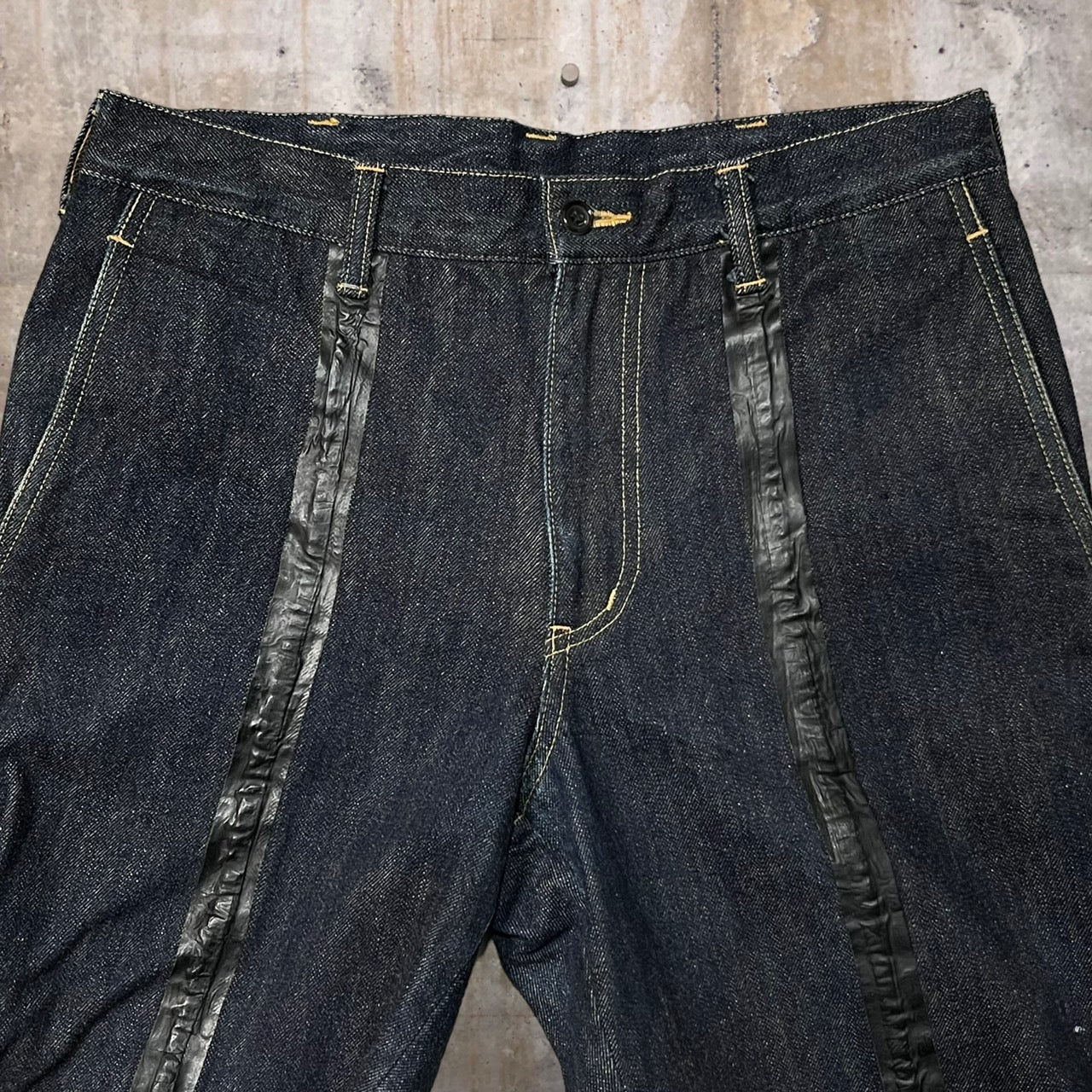 COMME des GARCONS HOMME(コムデギャルソンオム) 03AW polyurethane tape decoration denim pants/ポリウレタンテープ装飾デニムパンツ/川久保玲/00s HK-P052 SIZE M インディゴ×ブラック AD2003 本人期